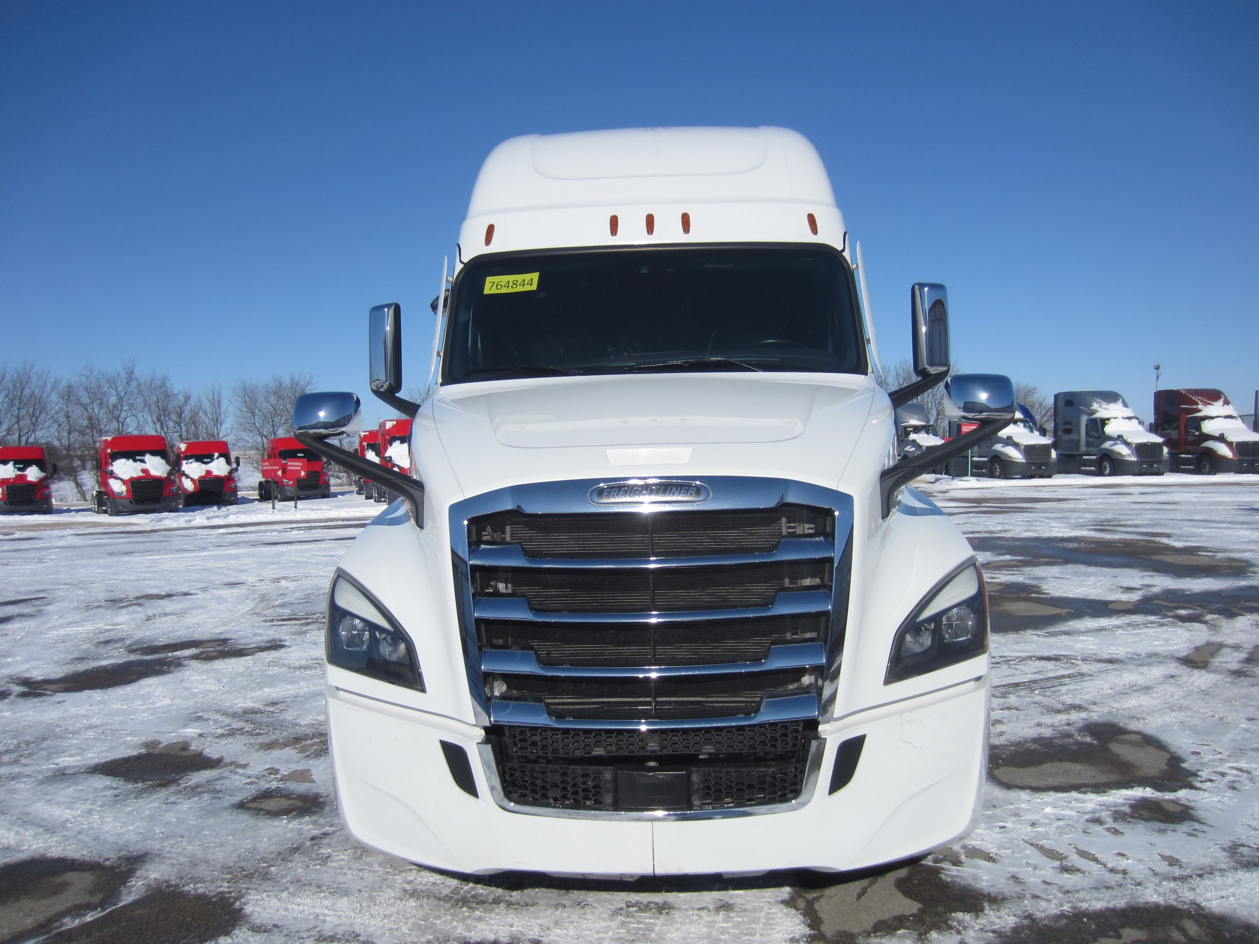 2023 Freightliner PT126 - image 3 of 6