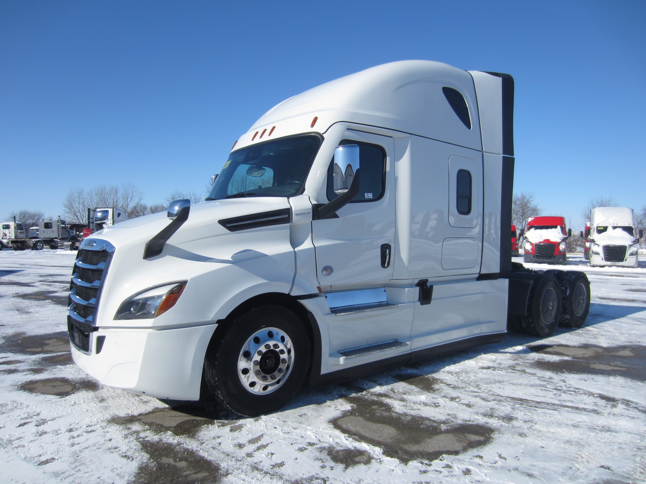2023 Freightliner PT126 - image 2 of 6