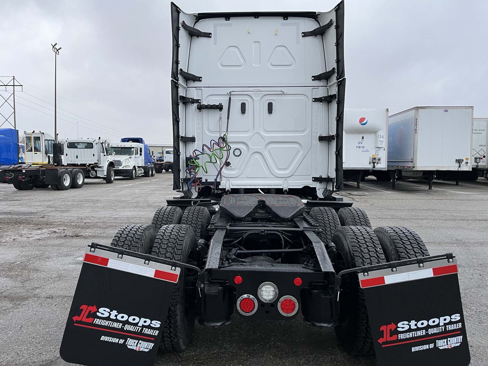 2023 Freightliner PT126 - image 4 of 6