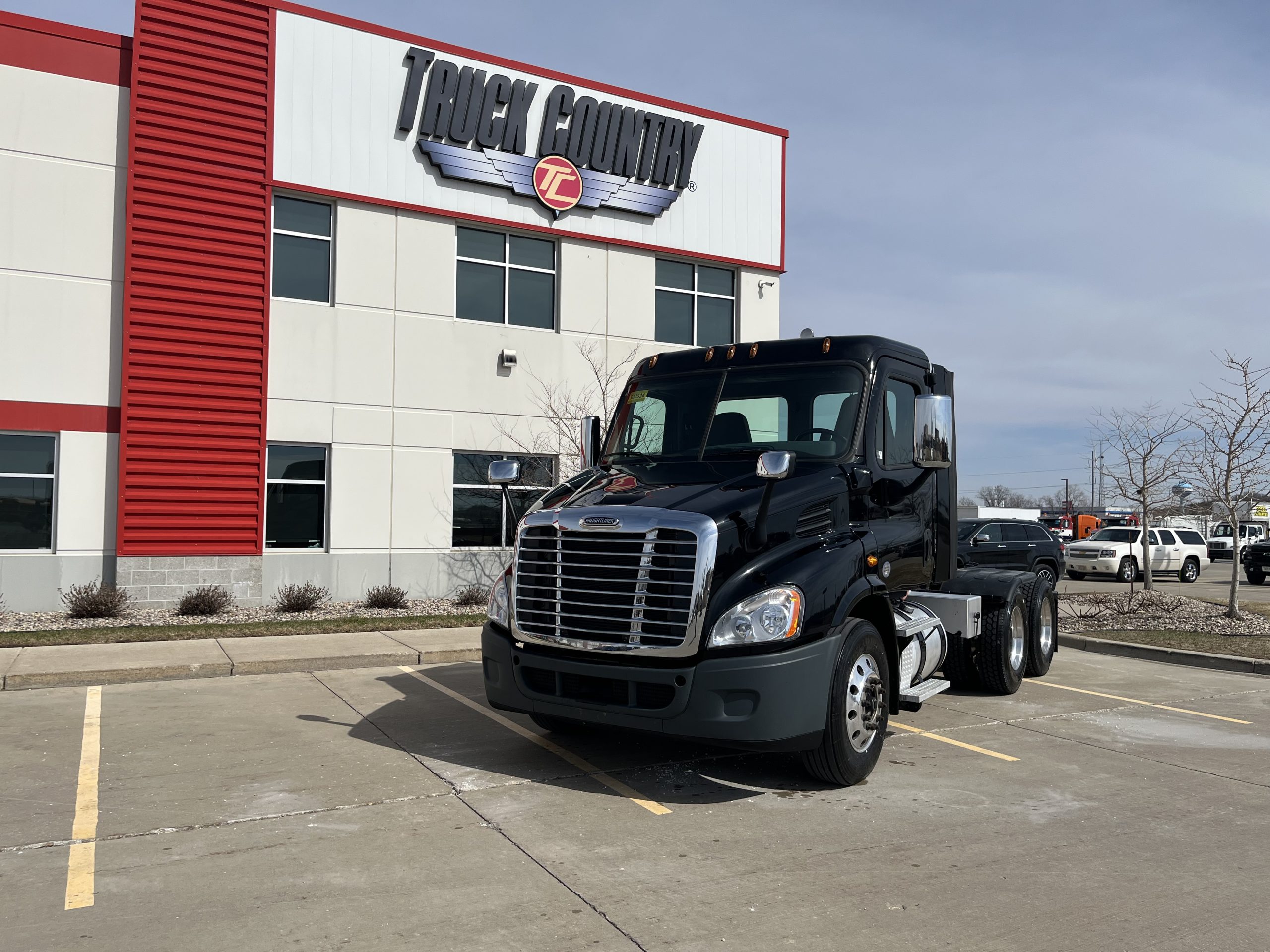 2017 Freightliner CA113 - image 1 of 6