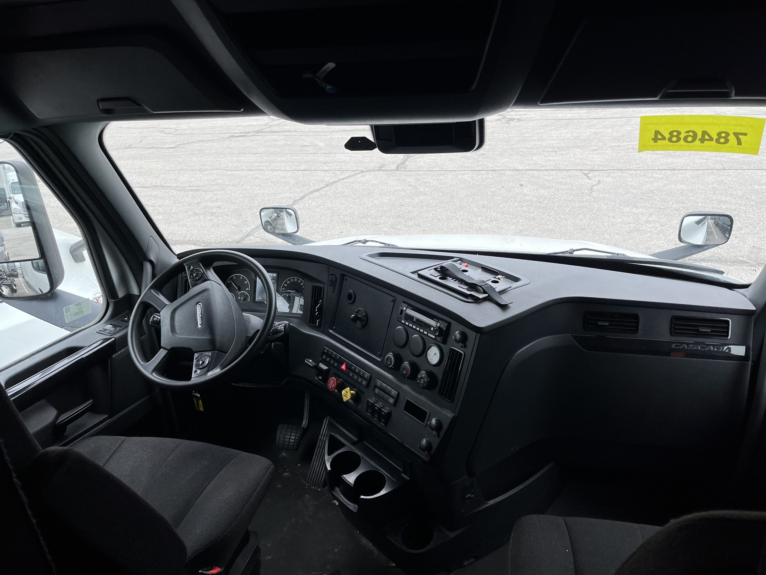 2023 Freightliner PT126 - image 2 of 3