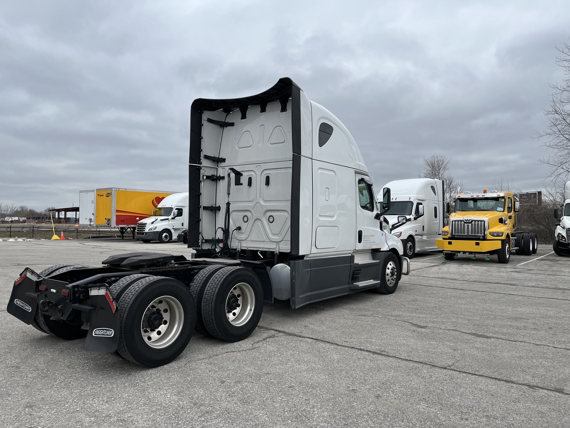 2023 Freightliner PT126 - image 3 of 3