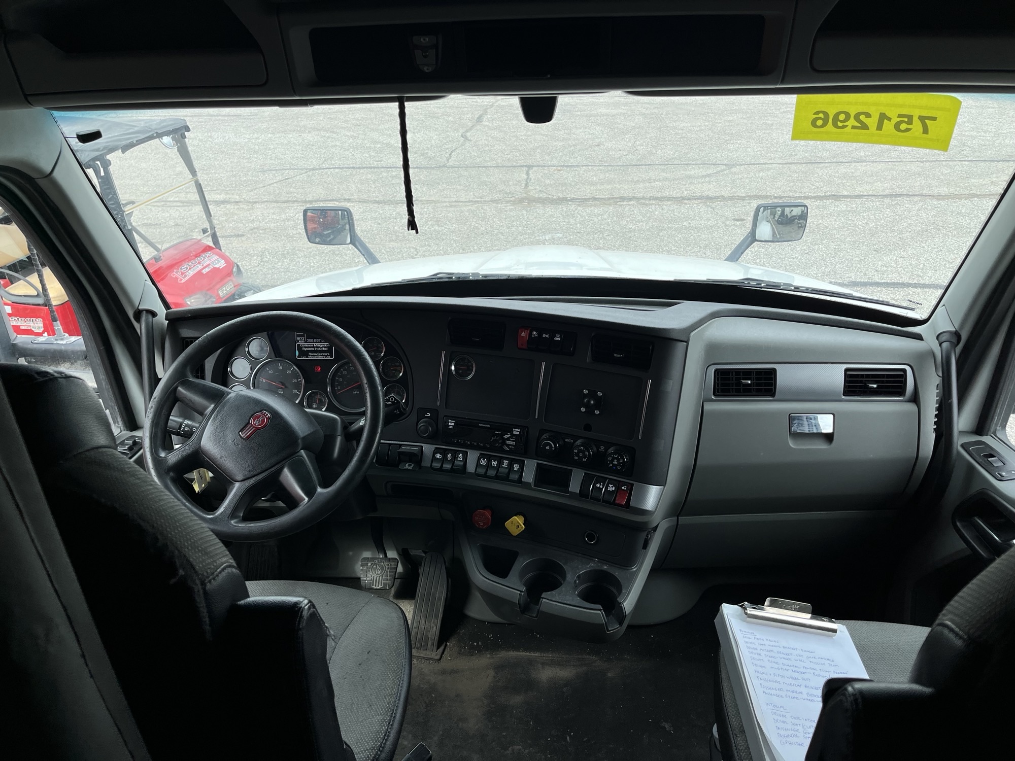 2020 Kenworth T680 - image 2 of 3