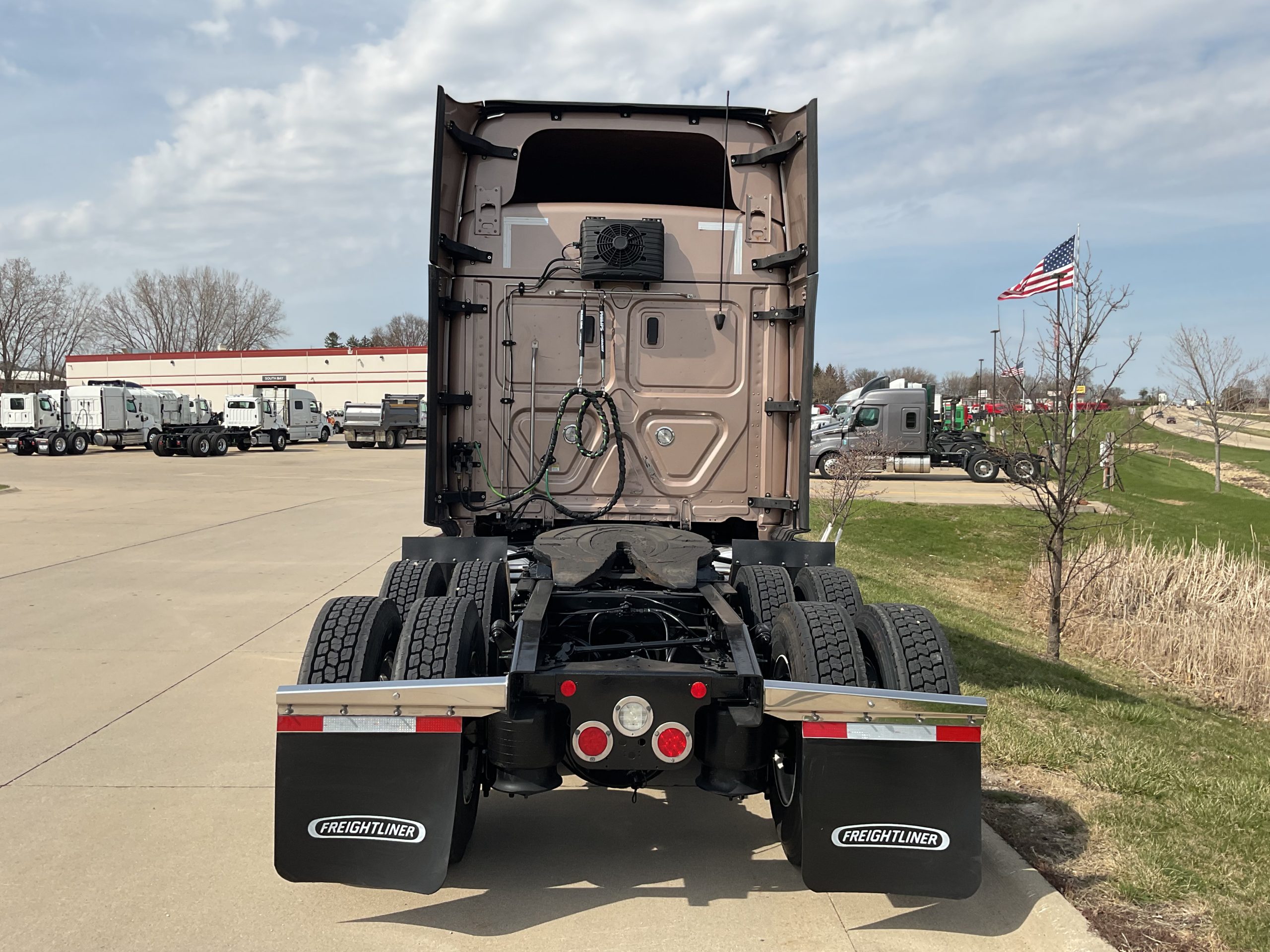 2022 Freightliner PT126 - image 4 of 6