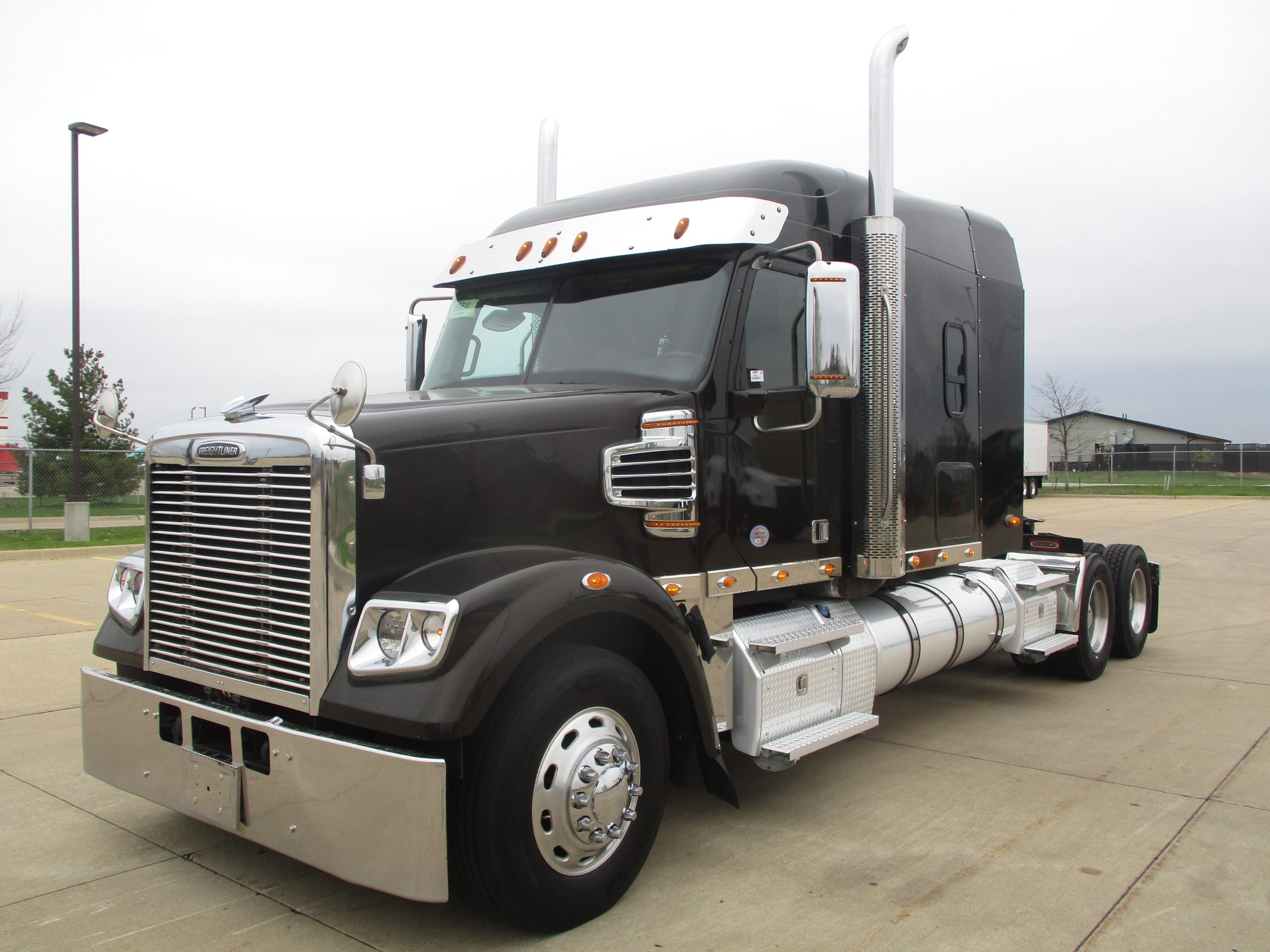 2022 Freightliner 122SD - image 1 of 6