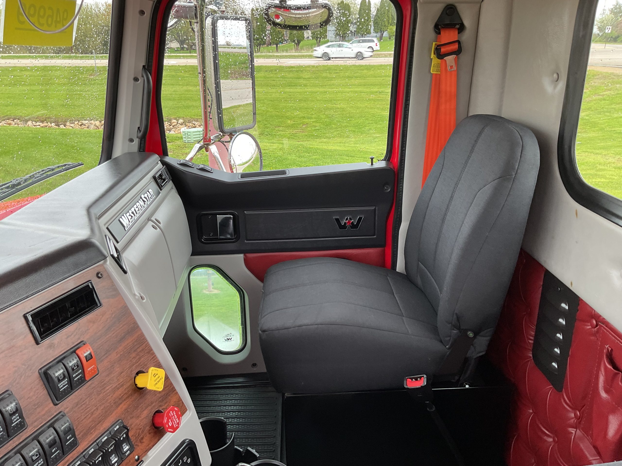 2022 Western Star 4700 — photo 5