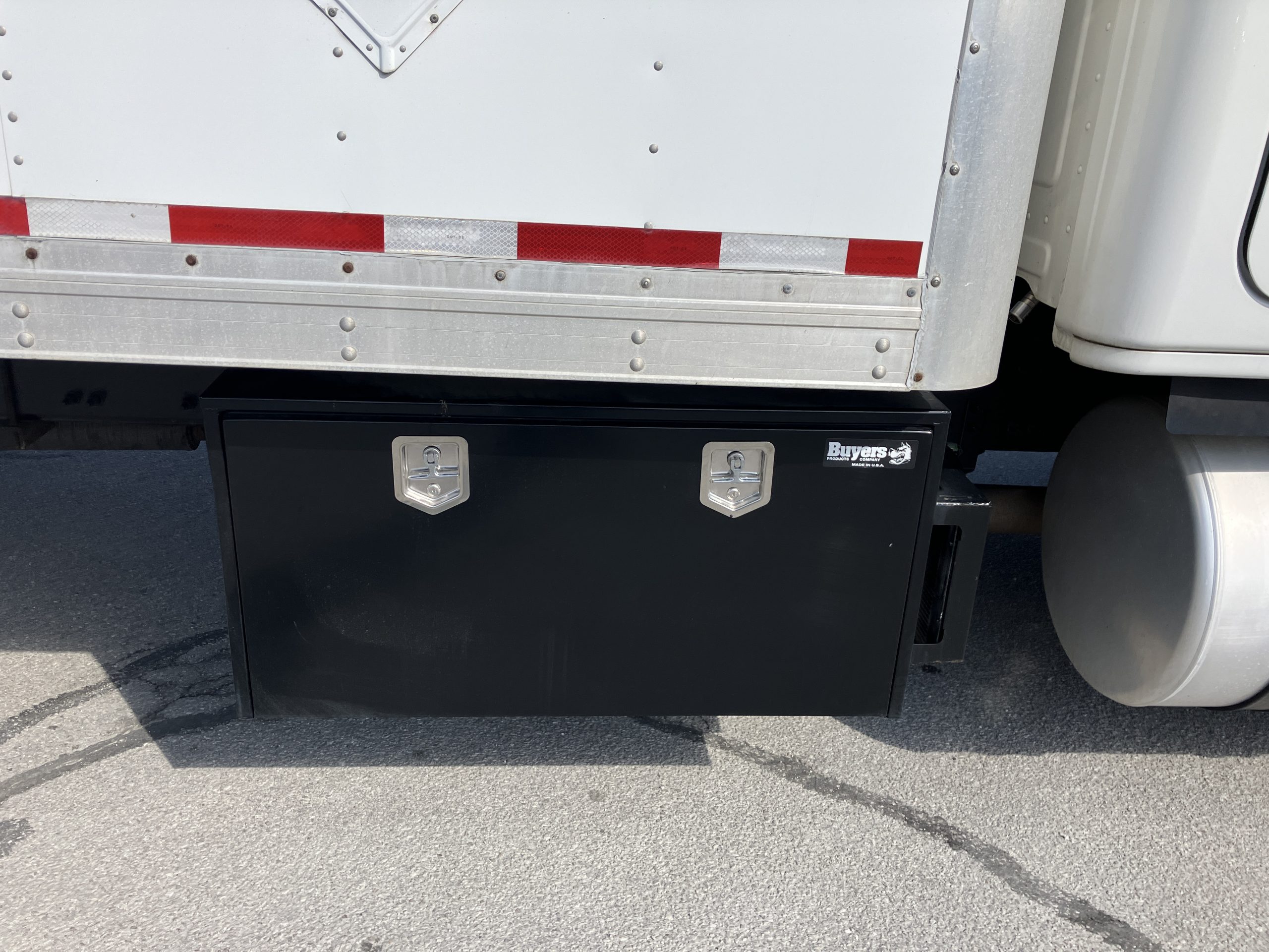 2015 Freightliner CA113 - image 3 of 6