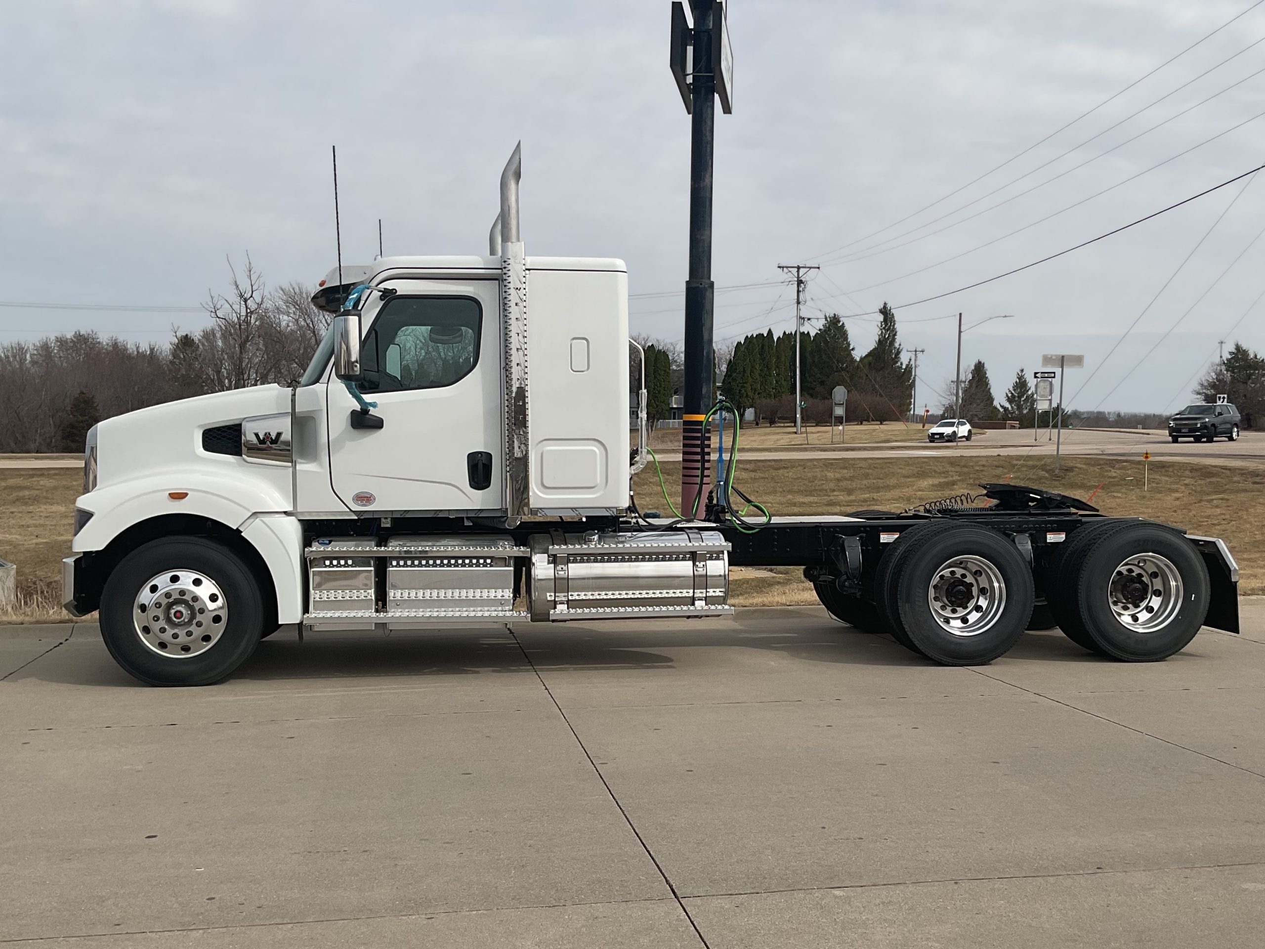 2025 Western Star 49X - image 5 of 5