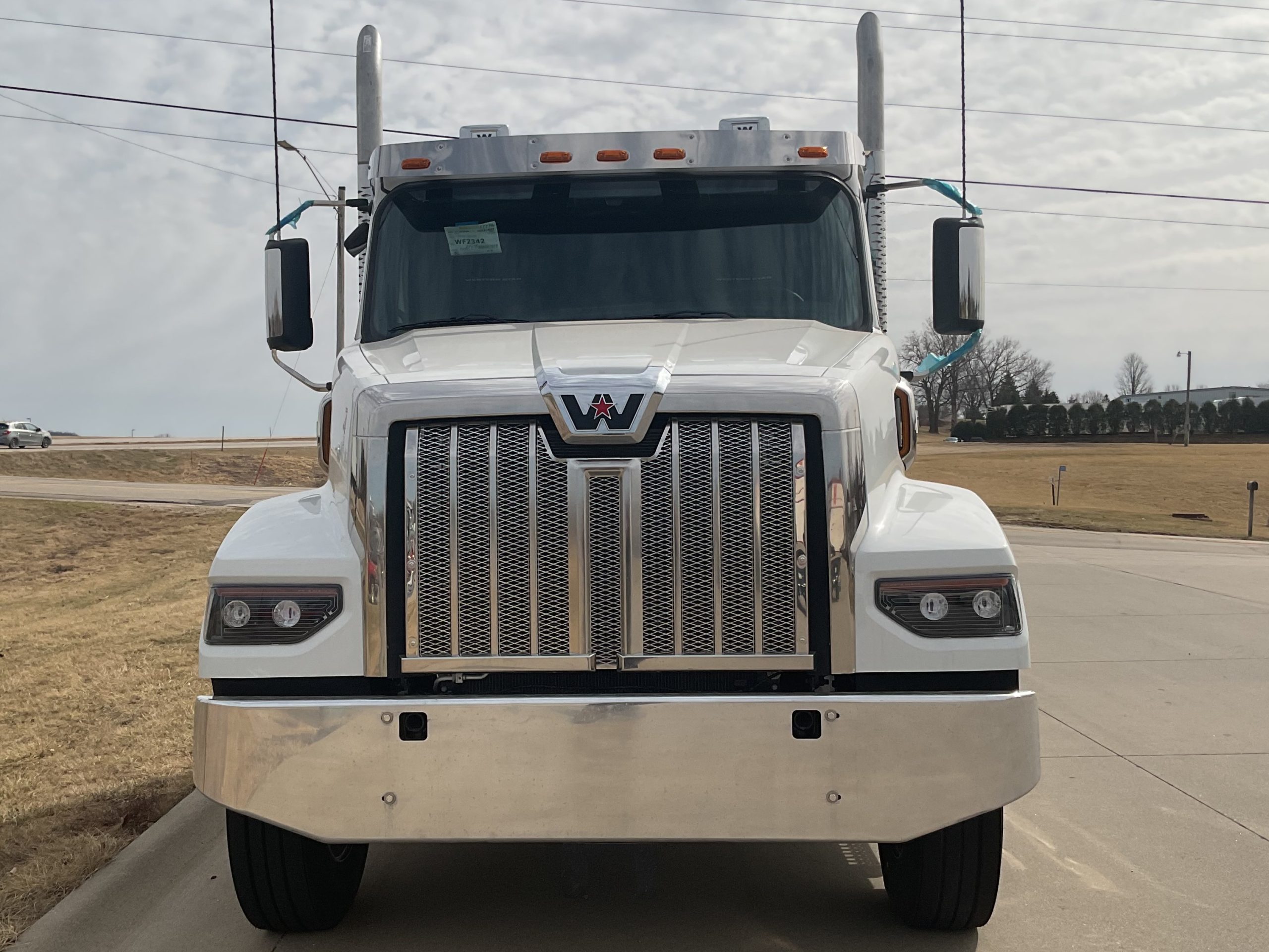2025 Western Star 49X - image 2 of 5