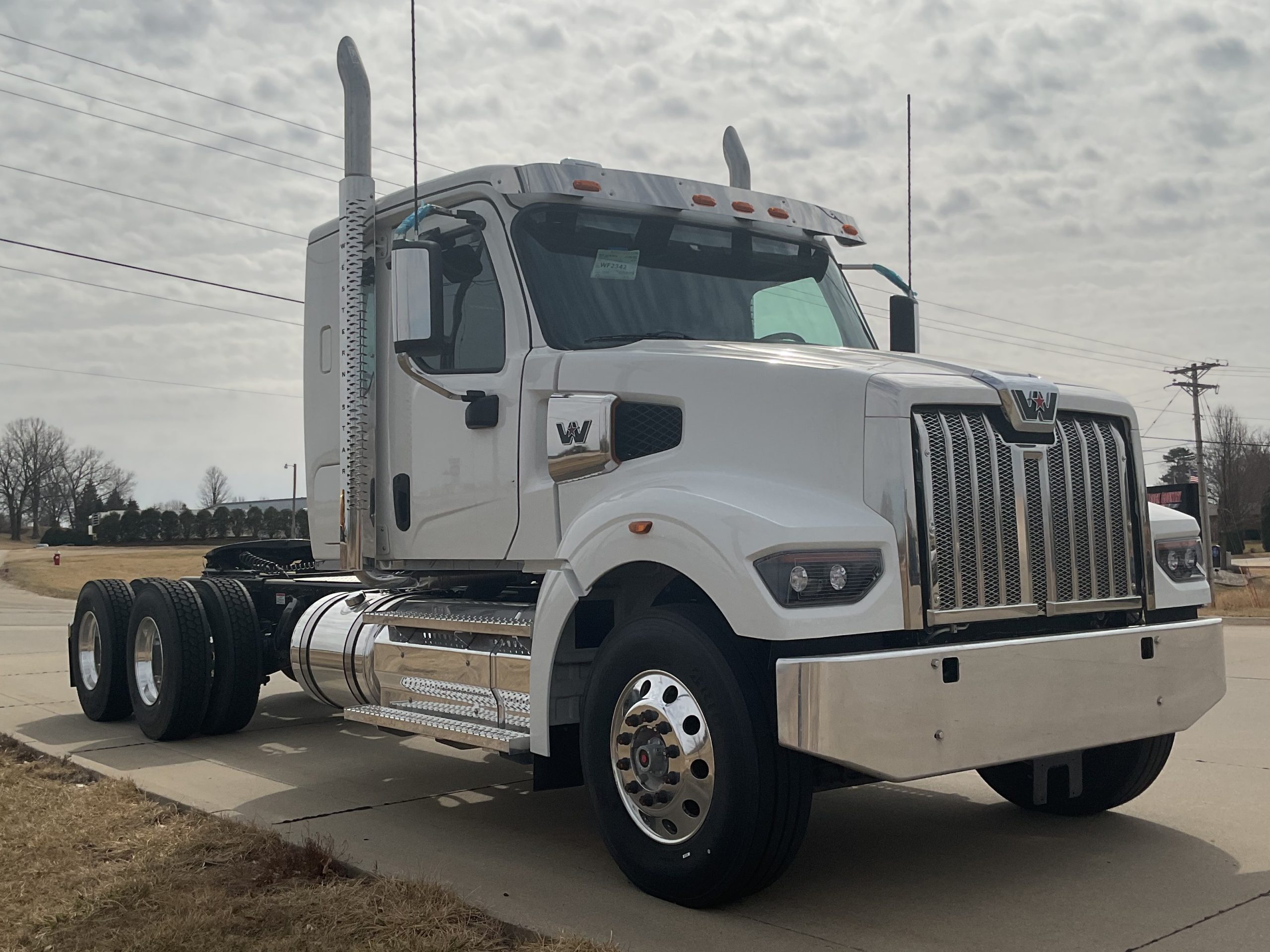 2025 Western Star 49X - image 3 of 5