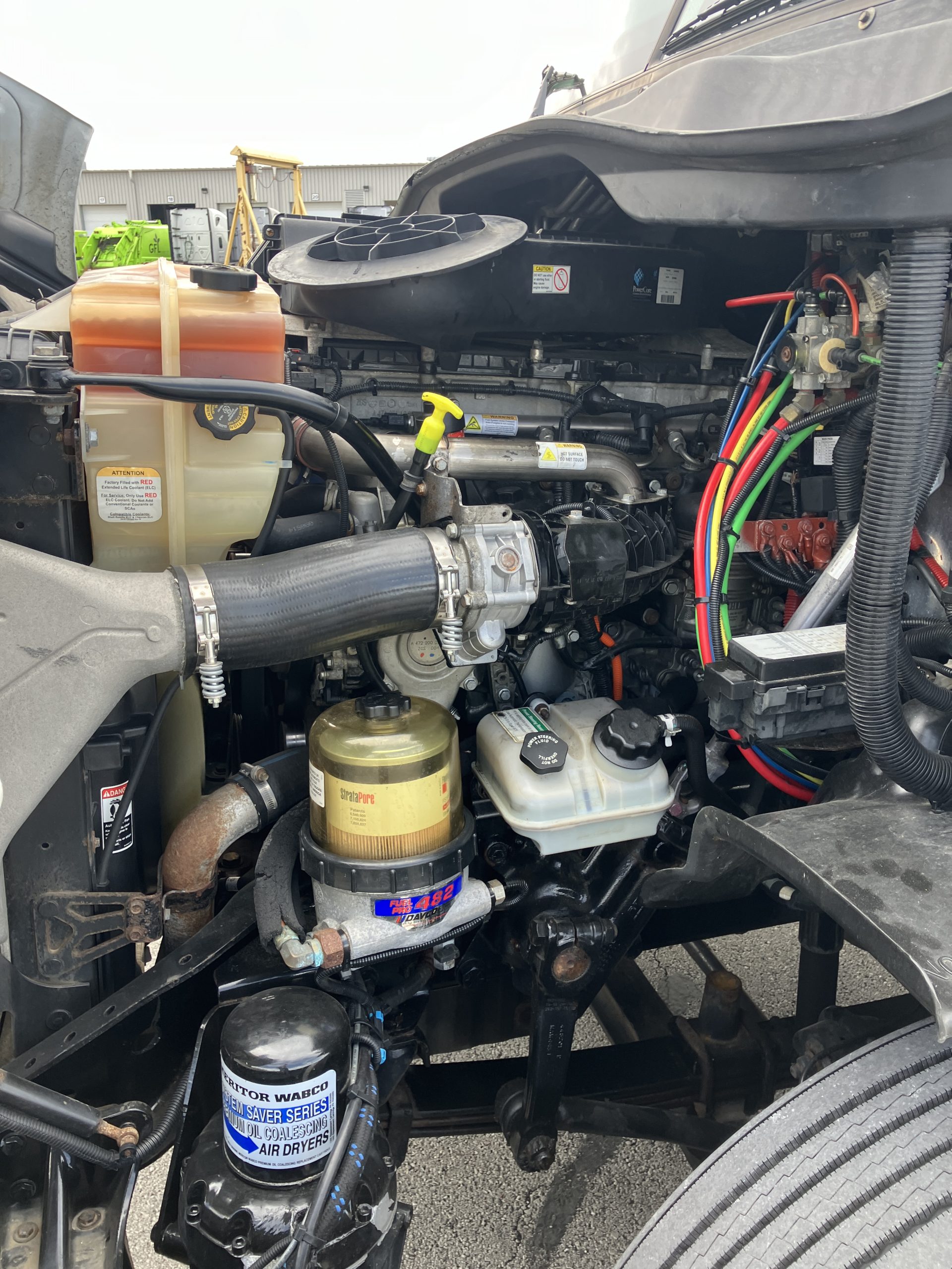 2015 Freightliner CA113 - image 1 of 6