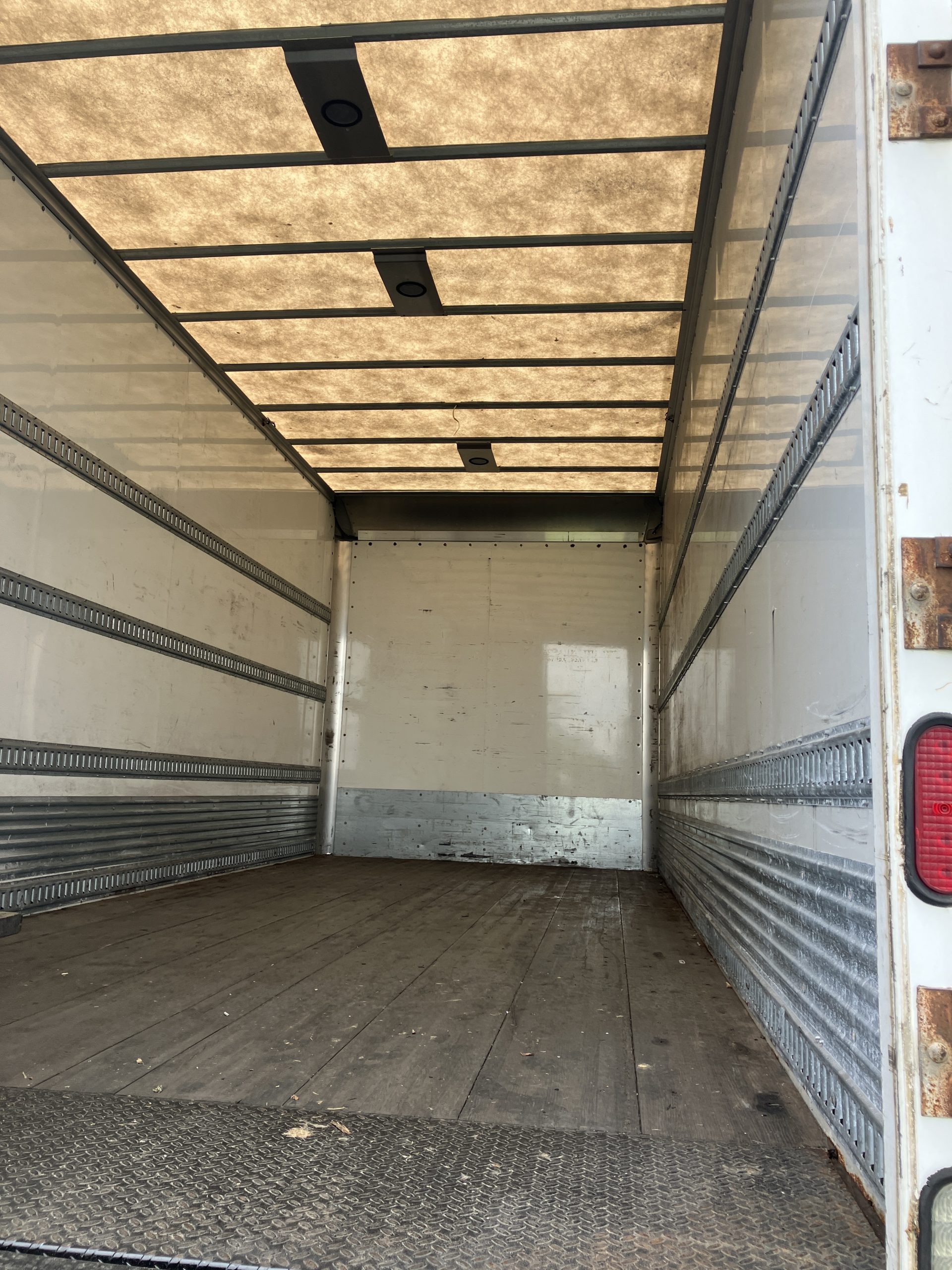 2015 Freightliner CA113 - image 4 of 6
