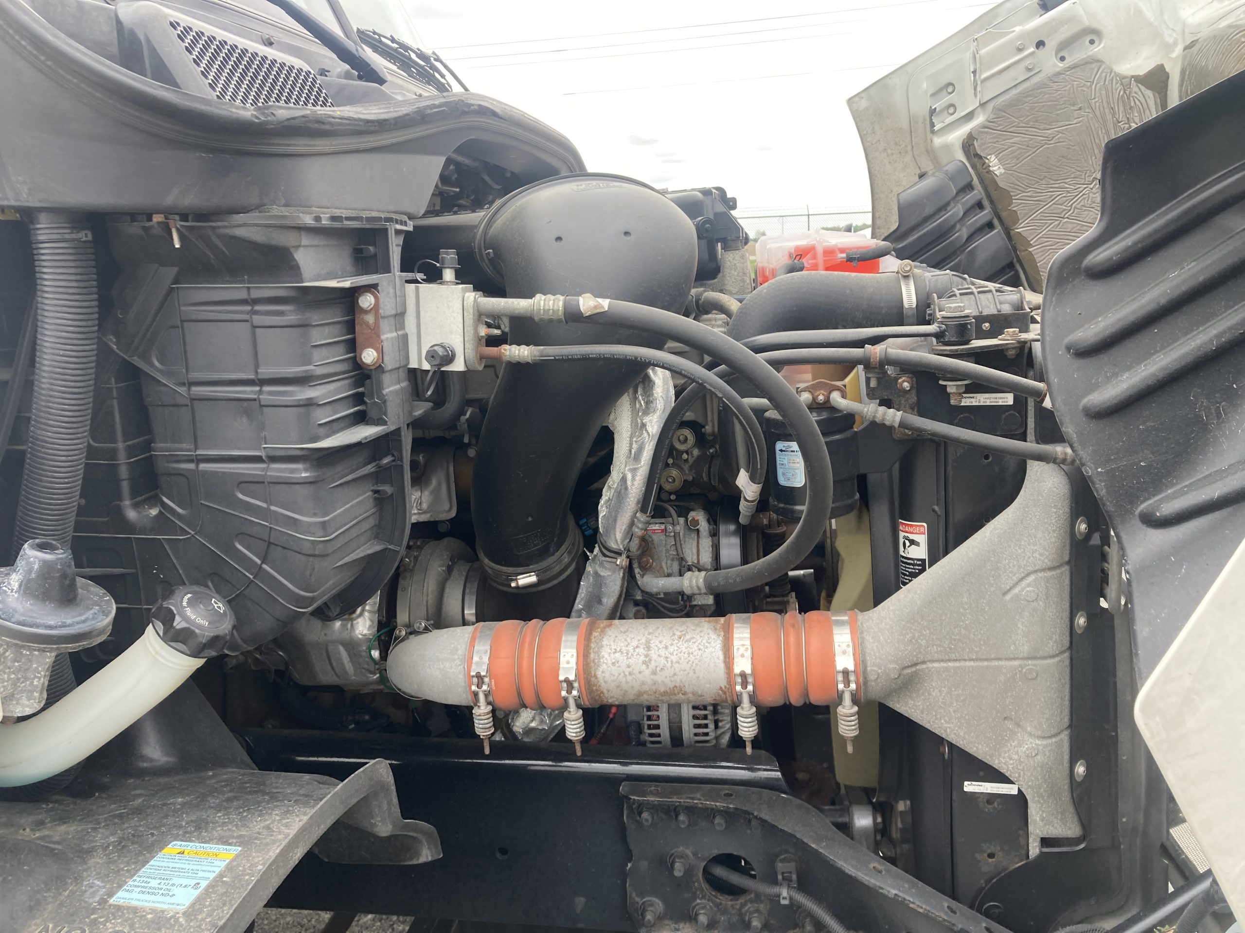 2016 Freightliner CA113 - image 6 of 6