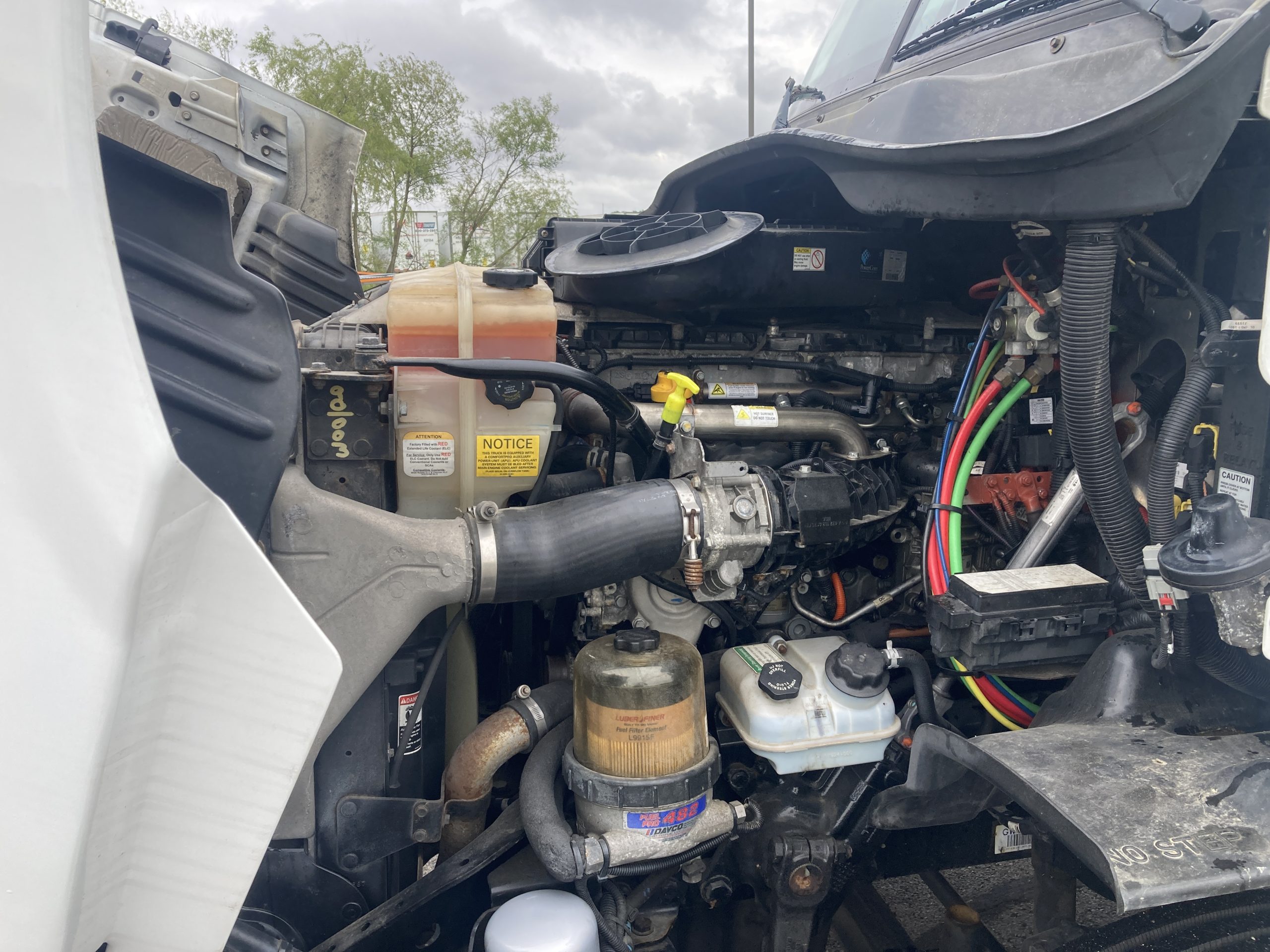 2016 Freightliner CA113 - image 1 of 6