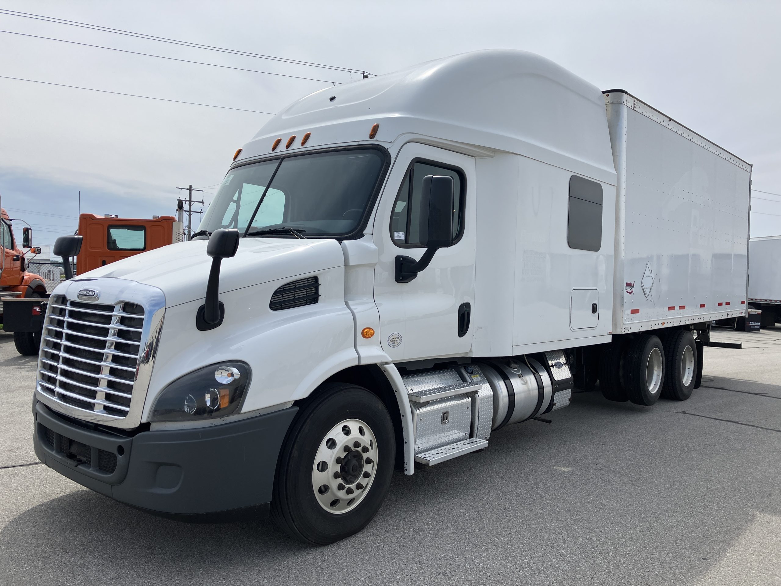 2016 Freightliner - image 1