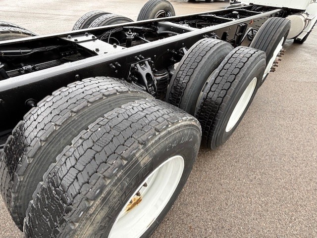 2021 Kenworth T370 - image 1 of 6