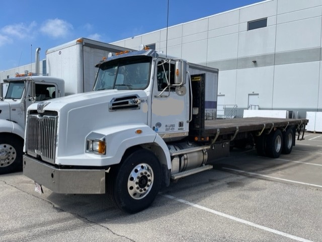 2018 Western Star 4700SB - image 1 of 1