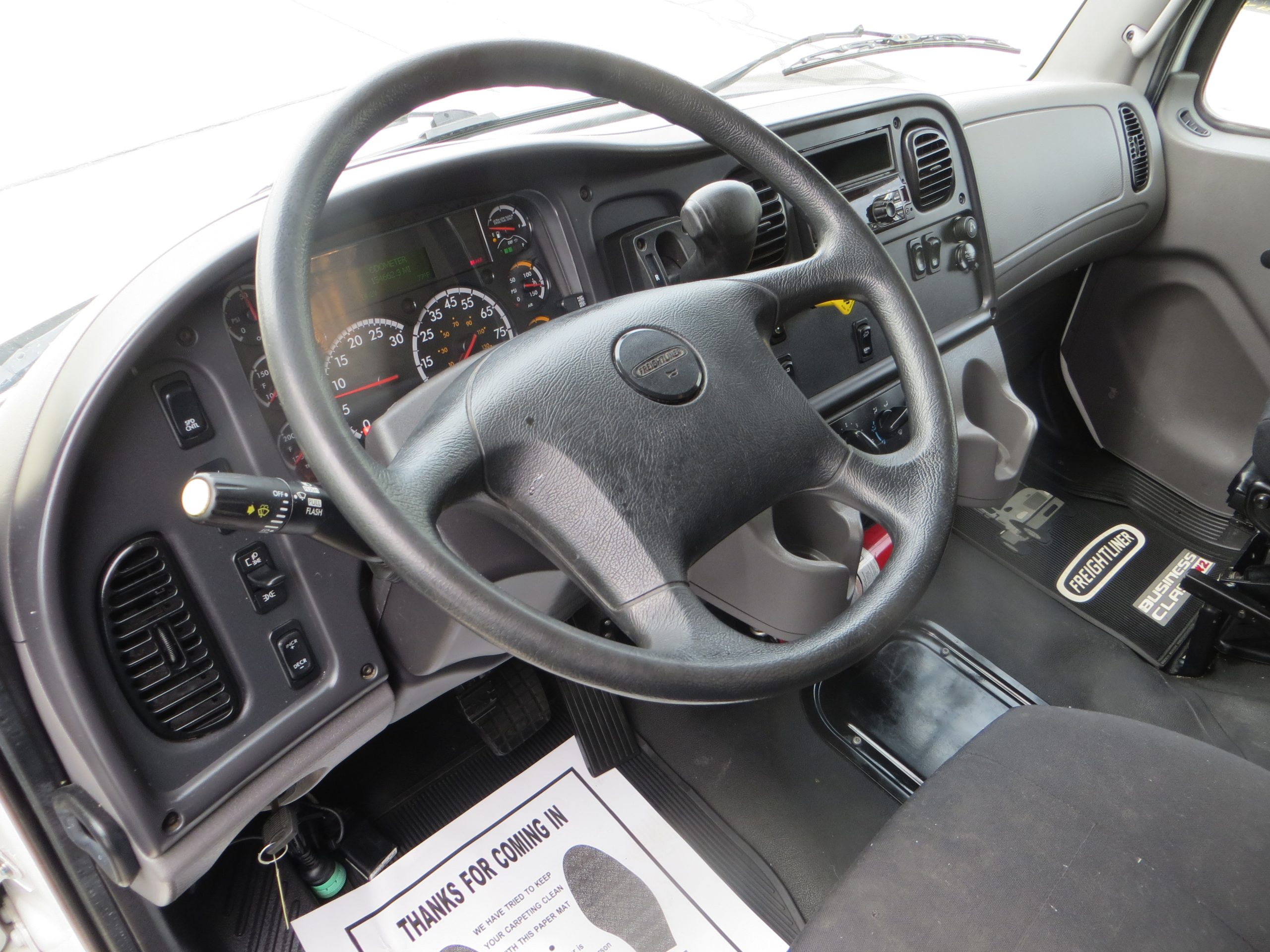 2020 Freightliner M2 106 - image 5 of 6