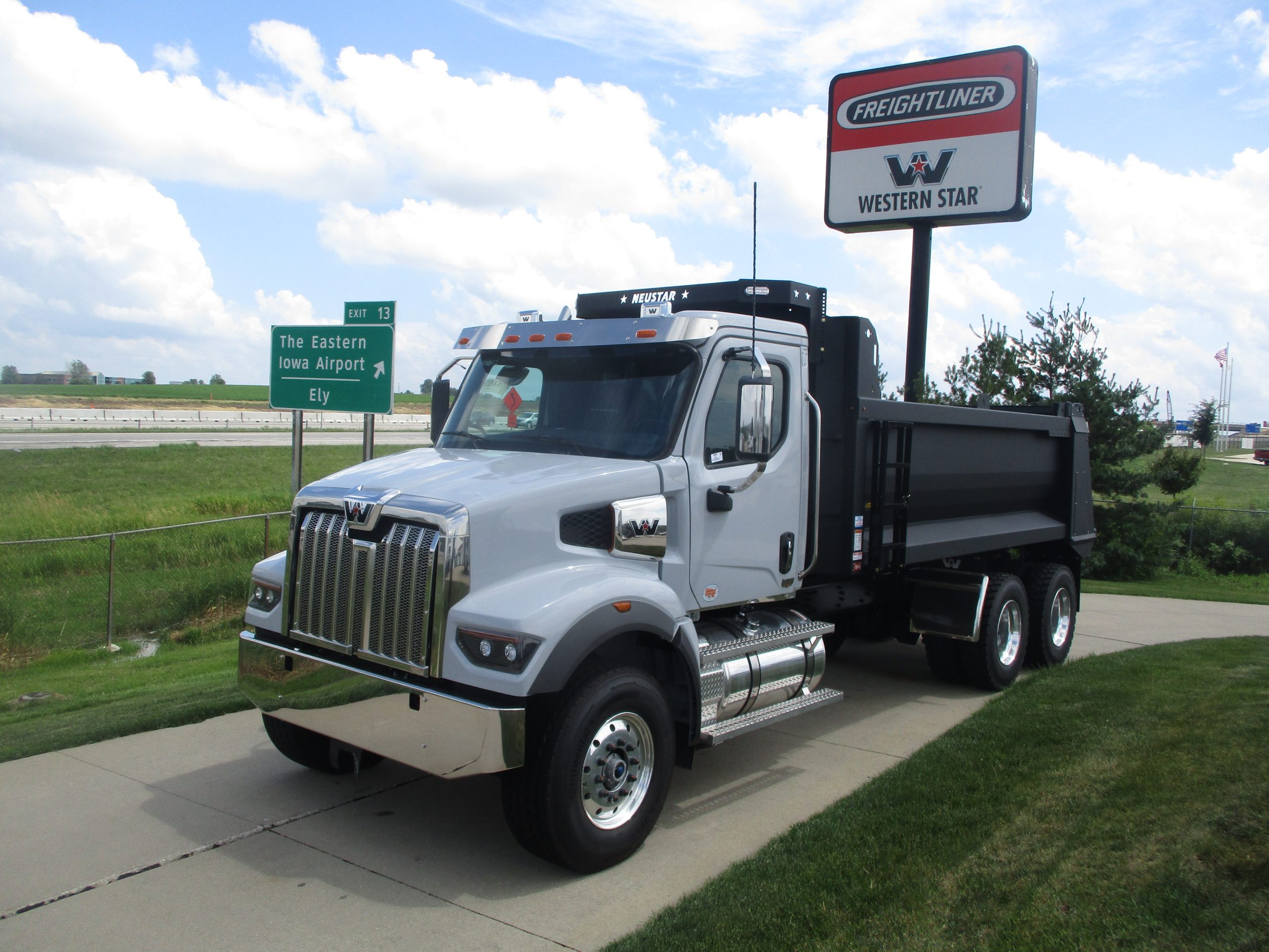 2026 Western Star 47X - image 1 of 6