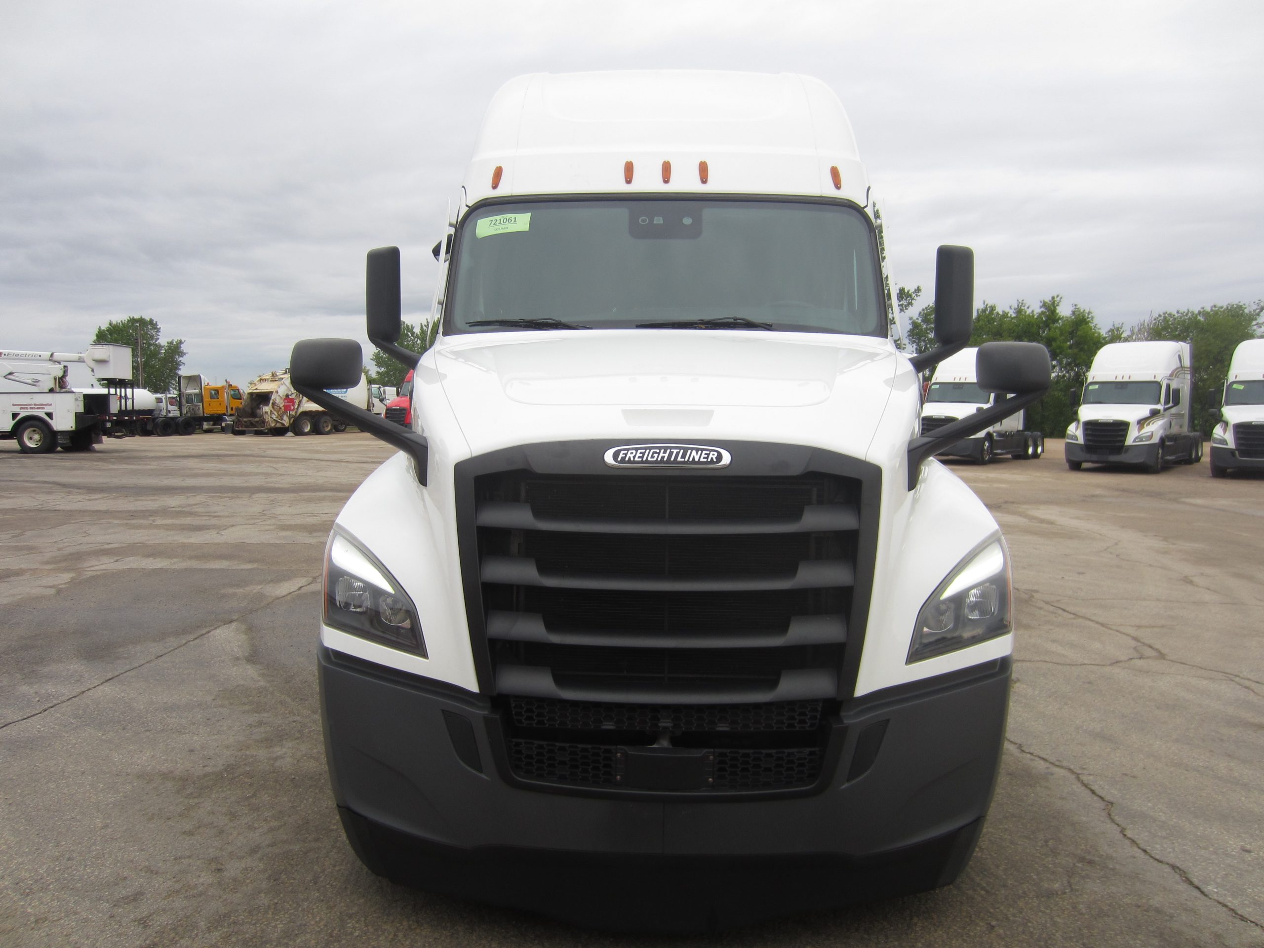 2022 Freightliner PT126 - image 2 of 6