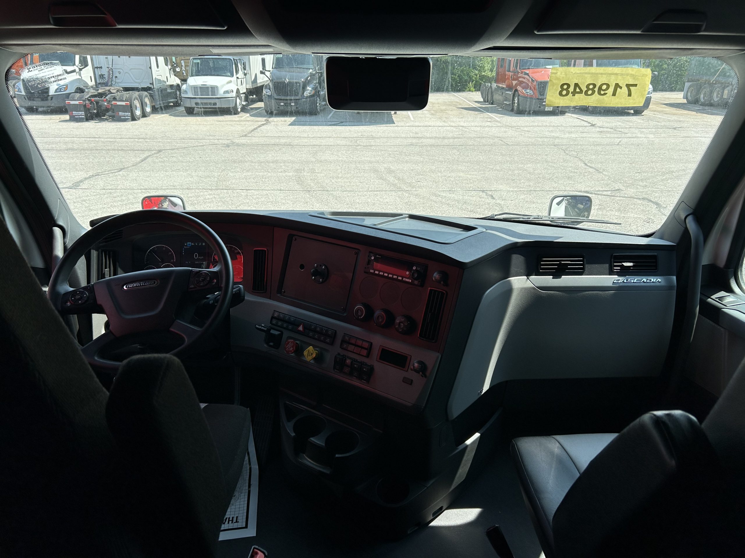 2022 Freightliner PT126 - image 5 of 6