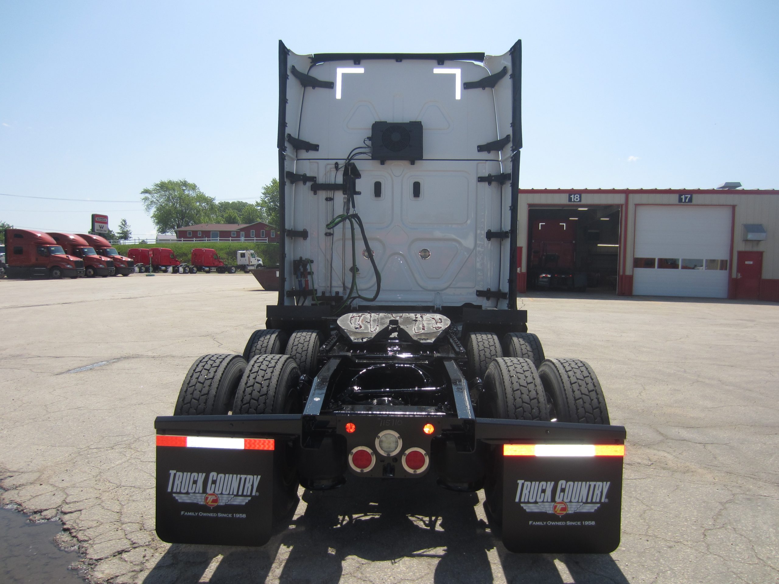 2022 Freightliner PT126 - image 4 of 6