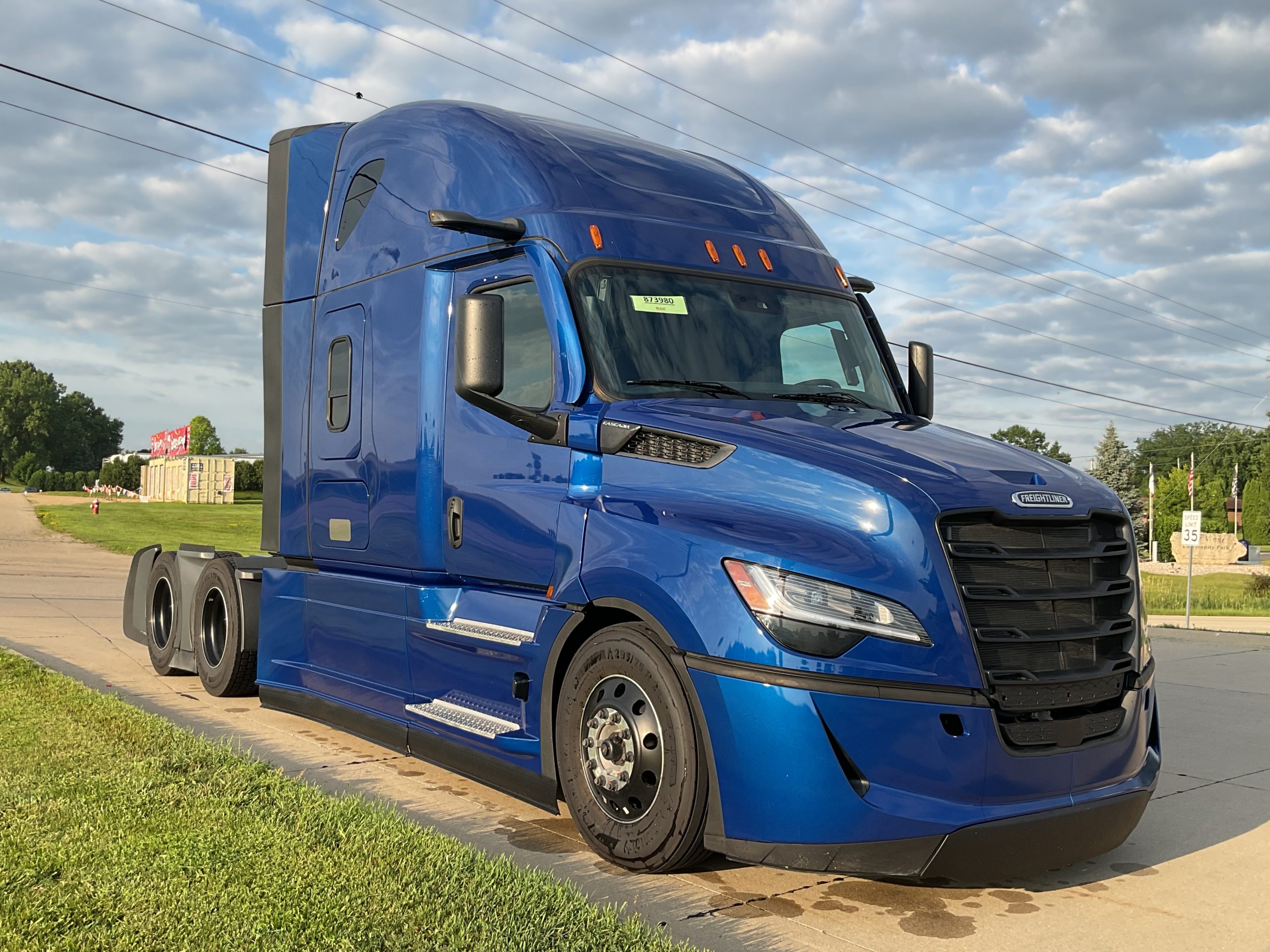 2026 Freightliner PJ126SLP - image 4 of 6
