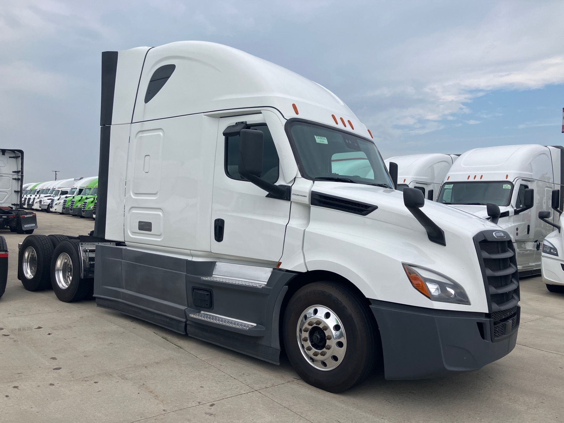 2022 Freightliner PT126 - image 3 of 6