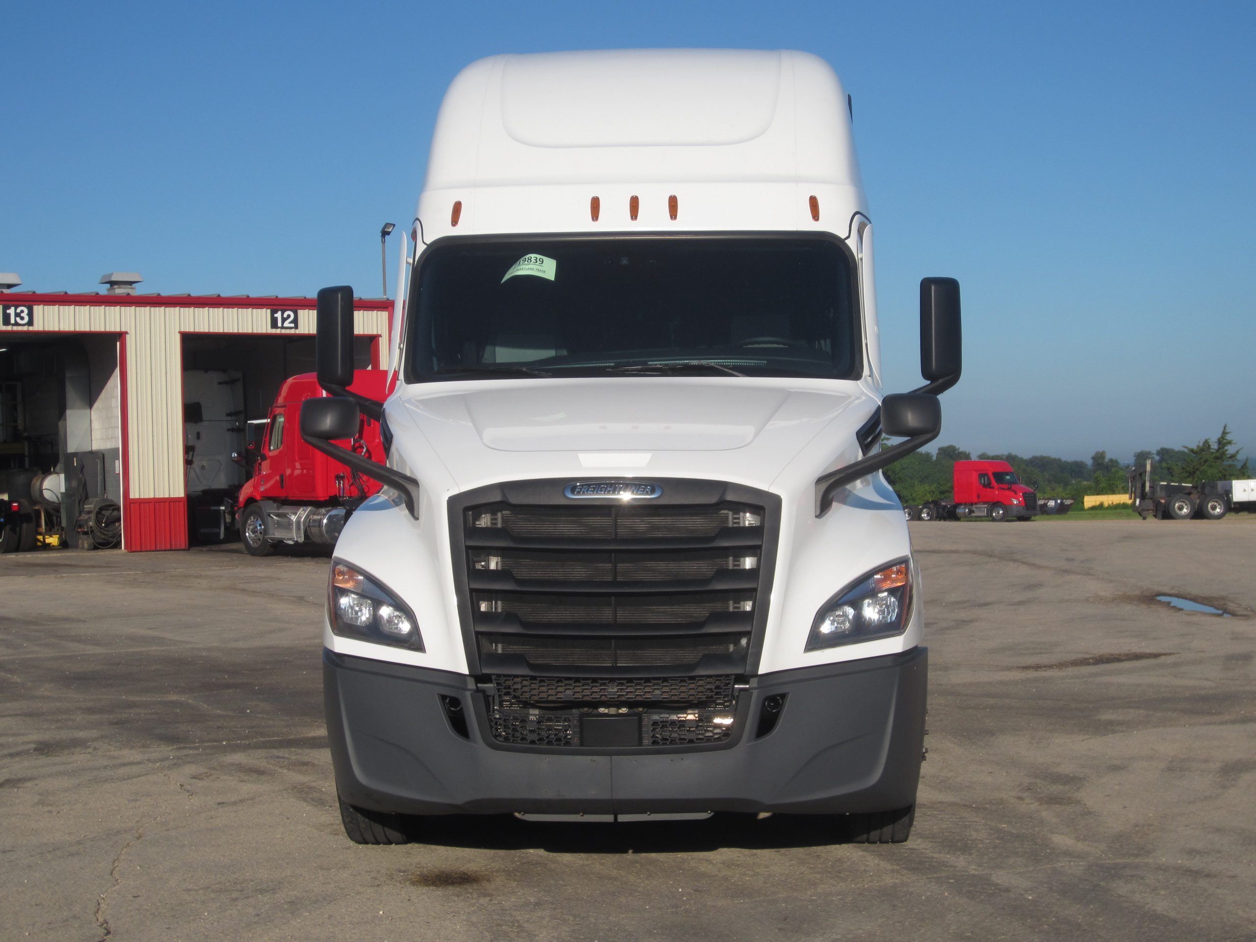 2022 Freightliner PT126 - image 2 of 6