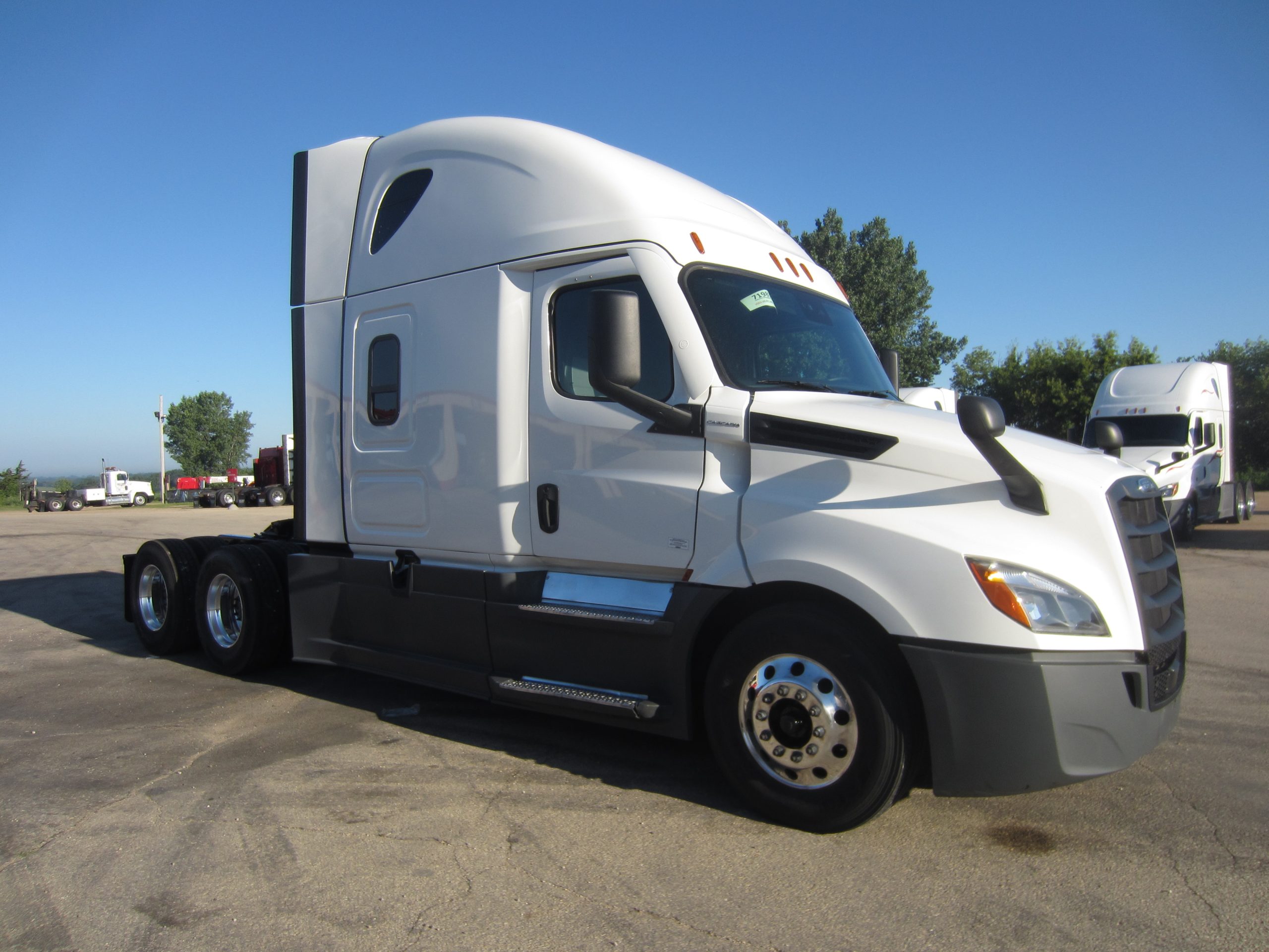 2022 Freightliner PT126 - image 3 of 6