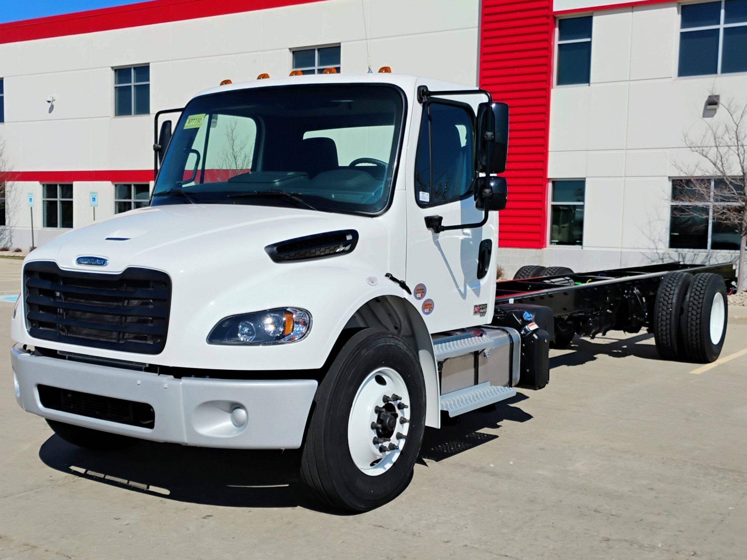 2026 Freightliner M2106 - image 1 of 6