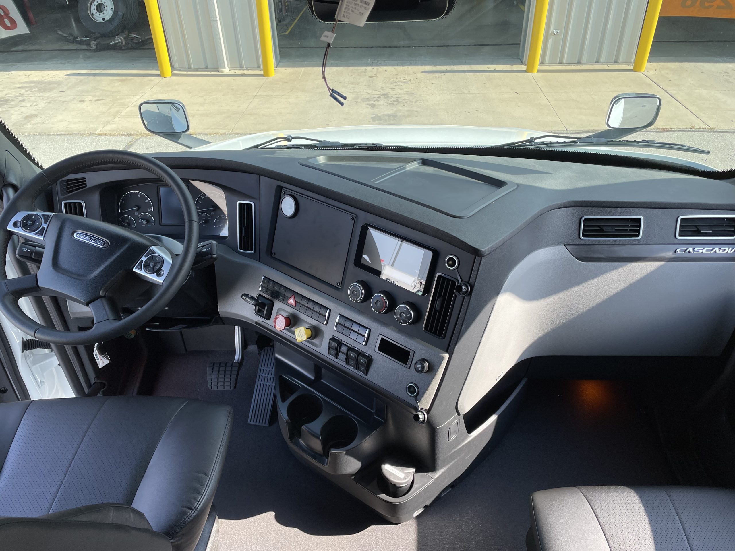 2026 Freightliner PT126SLP - image 6 of 6