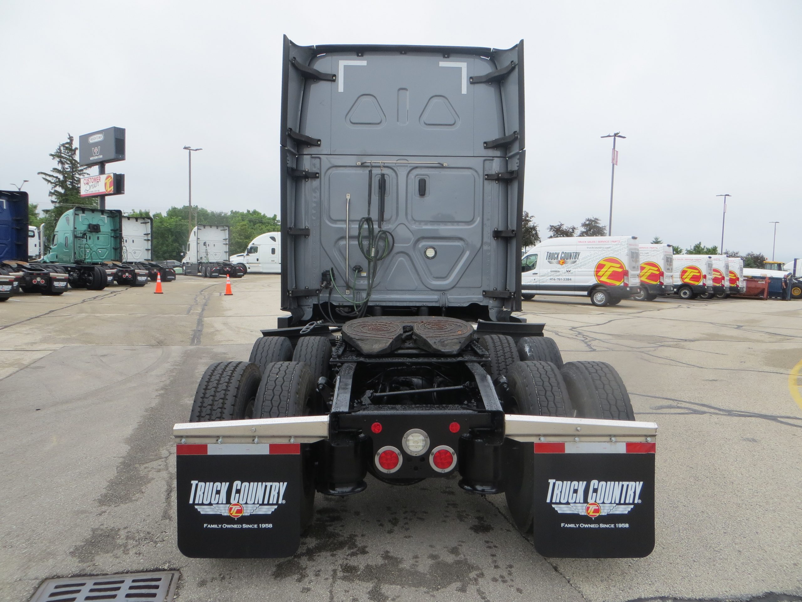 2021 Freightliner PT126SLP - image 4 of 6