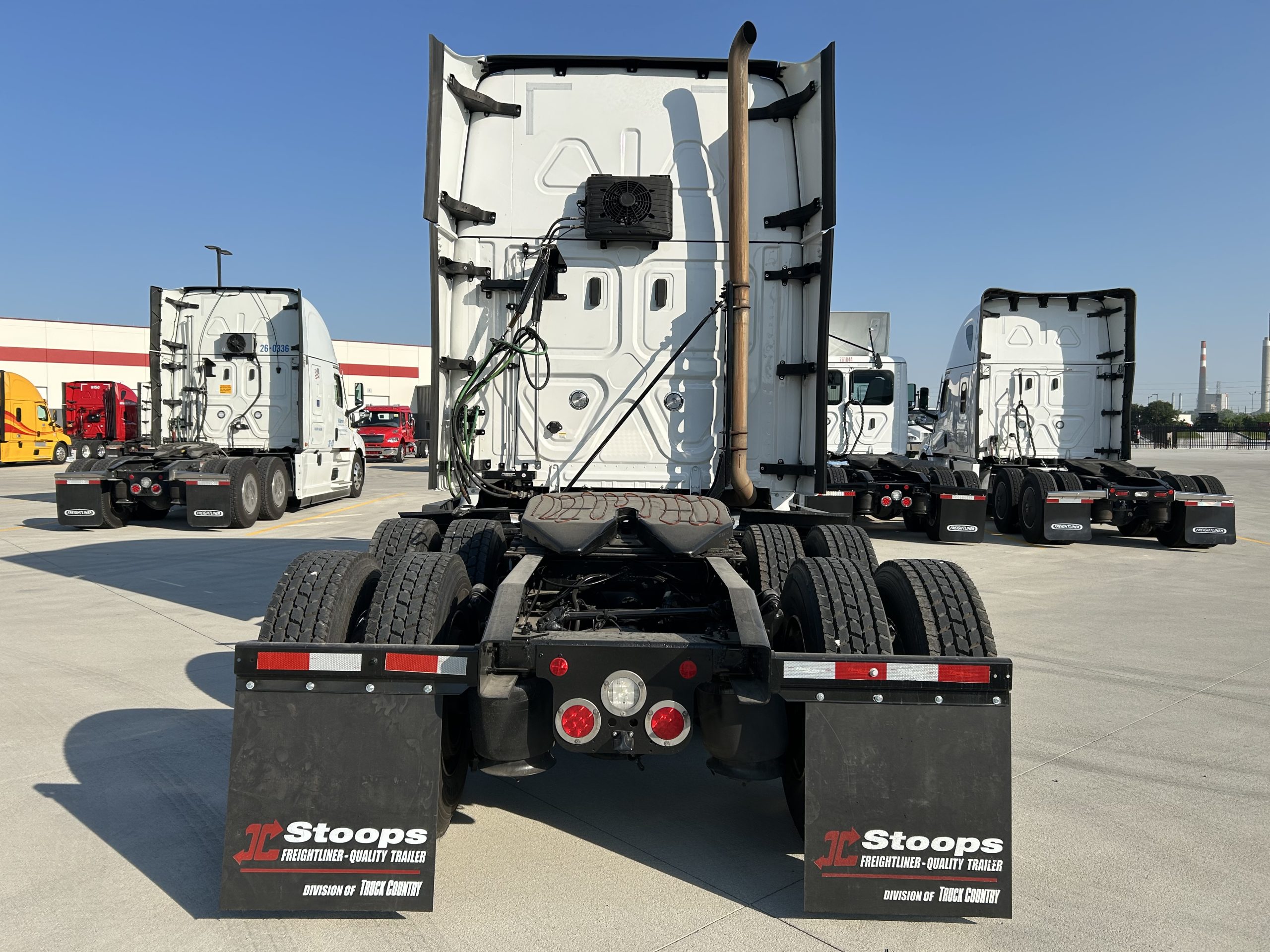 2022 Freightliner PT126 - image 4 of 6