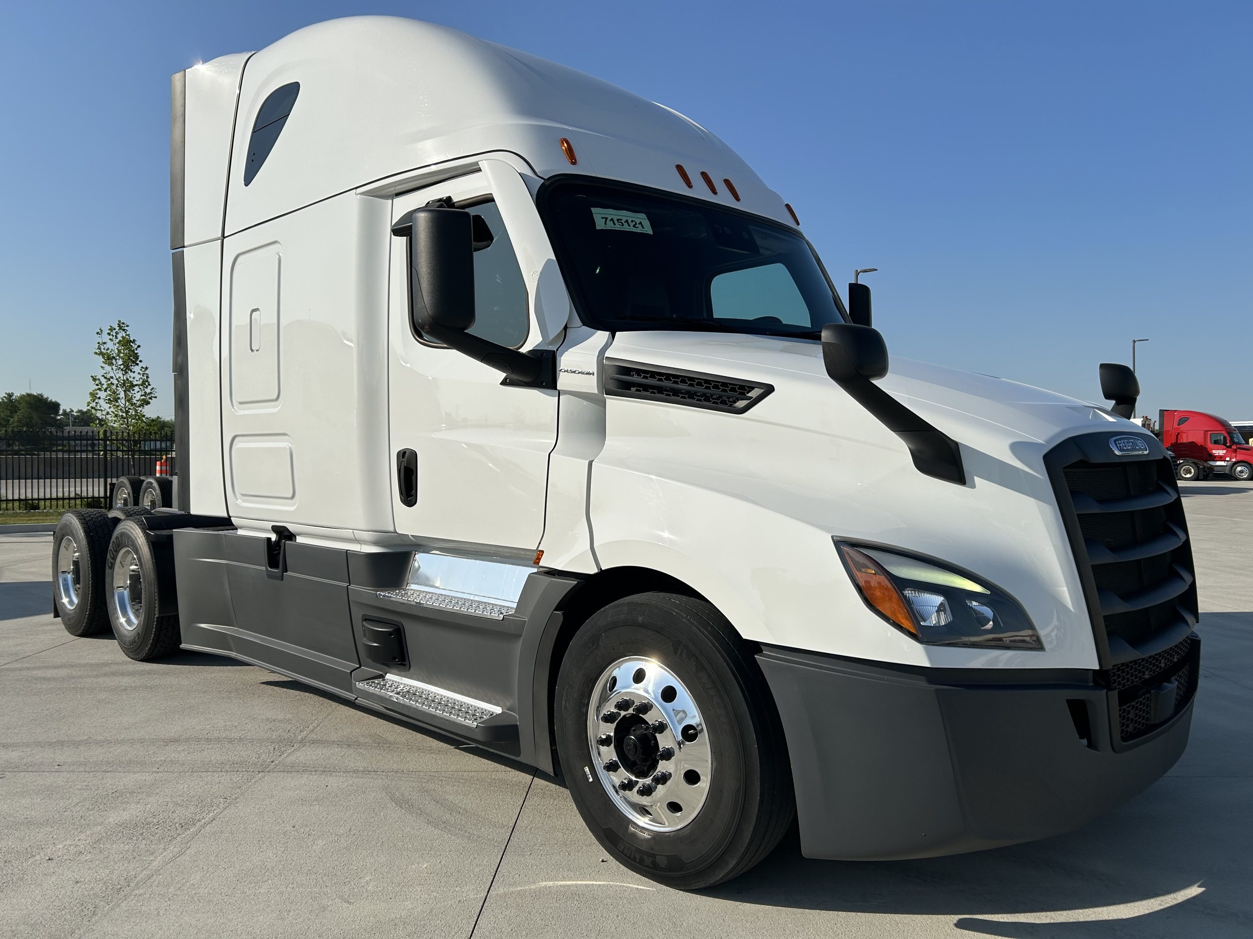 2022 Freightliner PT126 - image 3 of 6