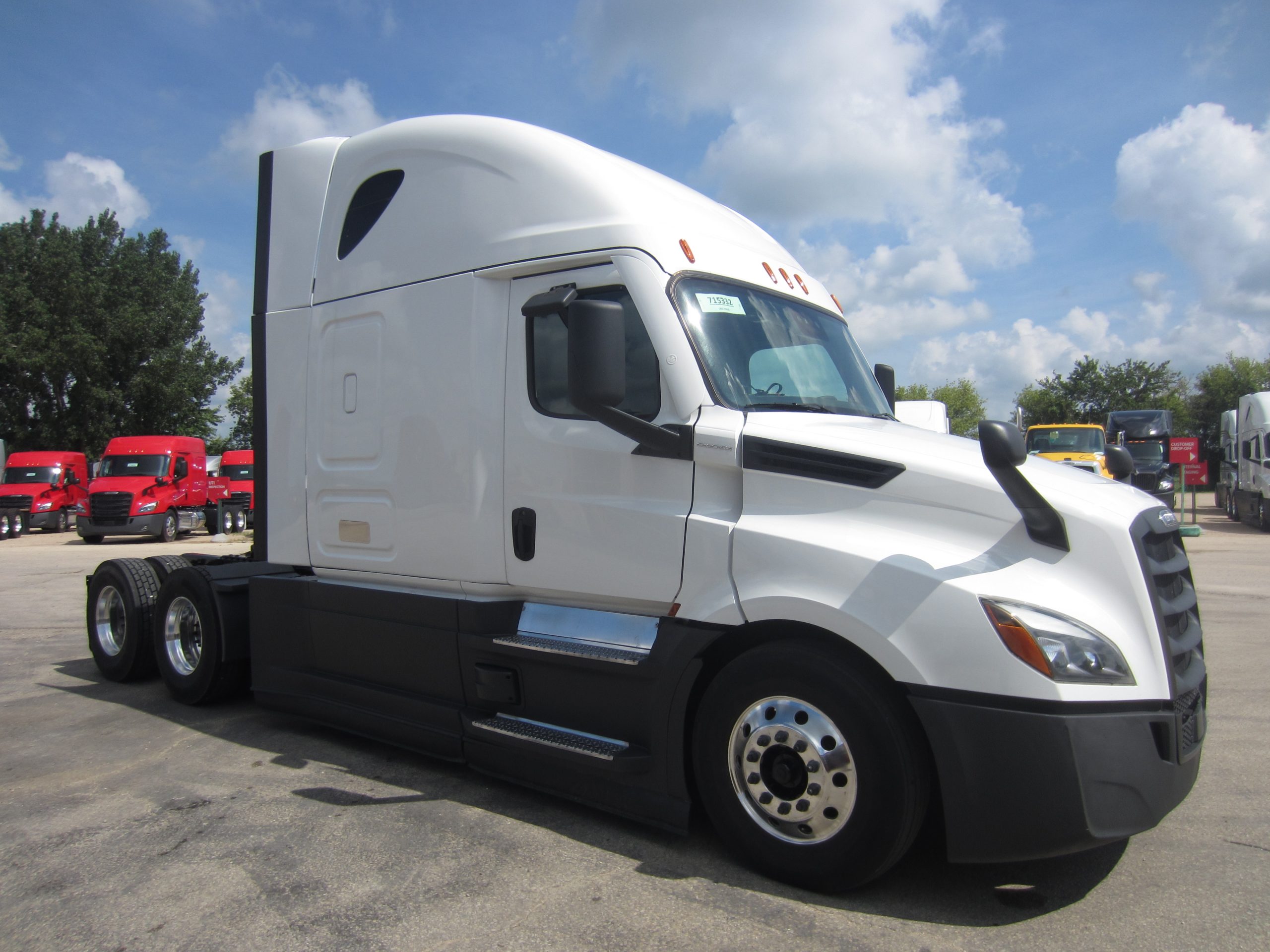 2022 Freightliner PT126 - image 3 of 6