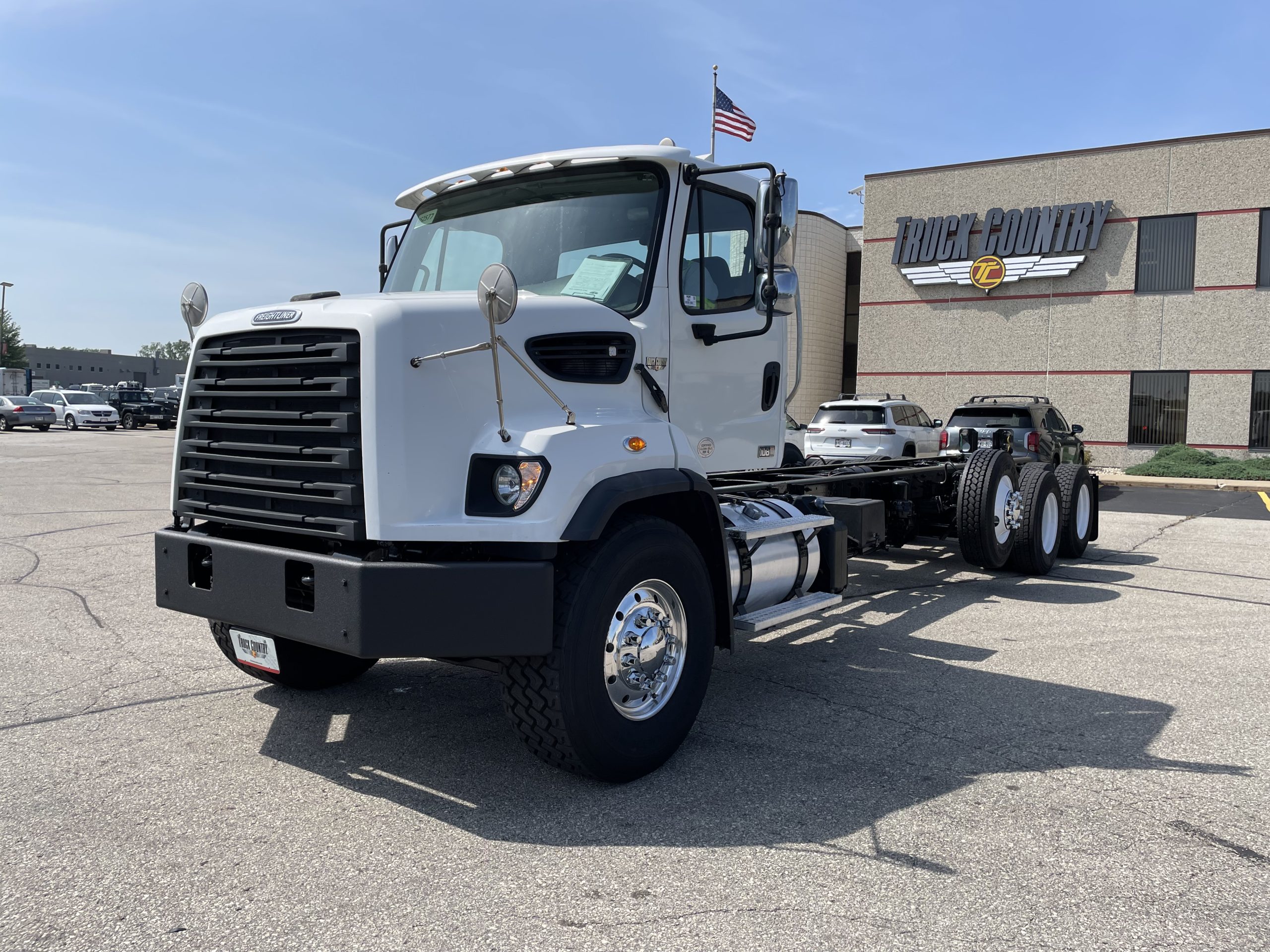 2015 Freightliner 108SD - image 1 of 6
