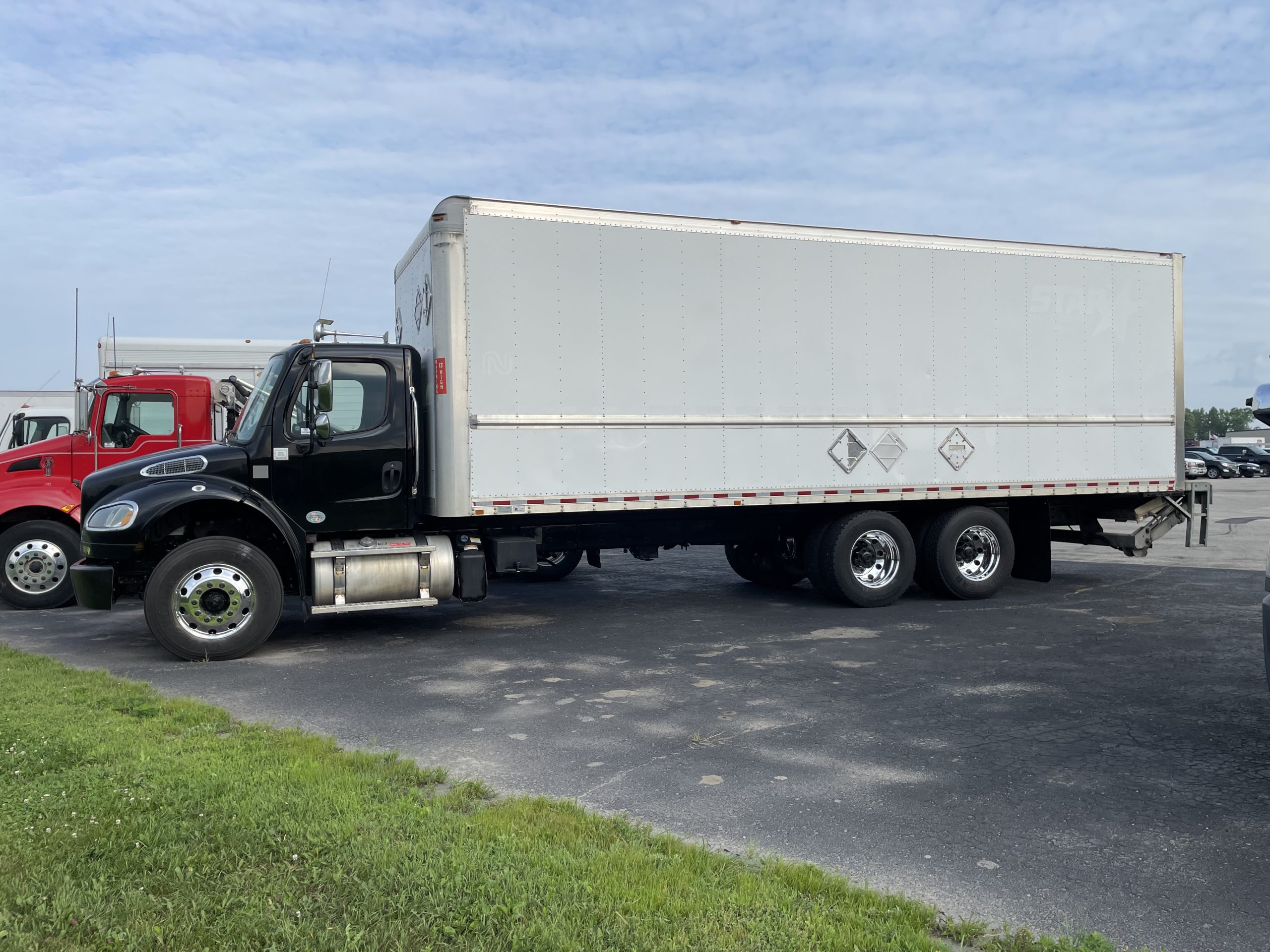 2019 Freightliner M280 - image 5 of 6