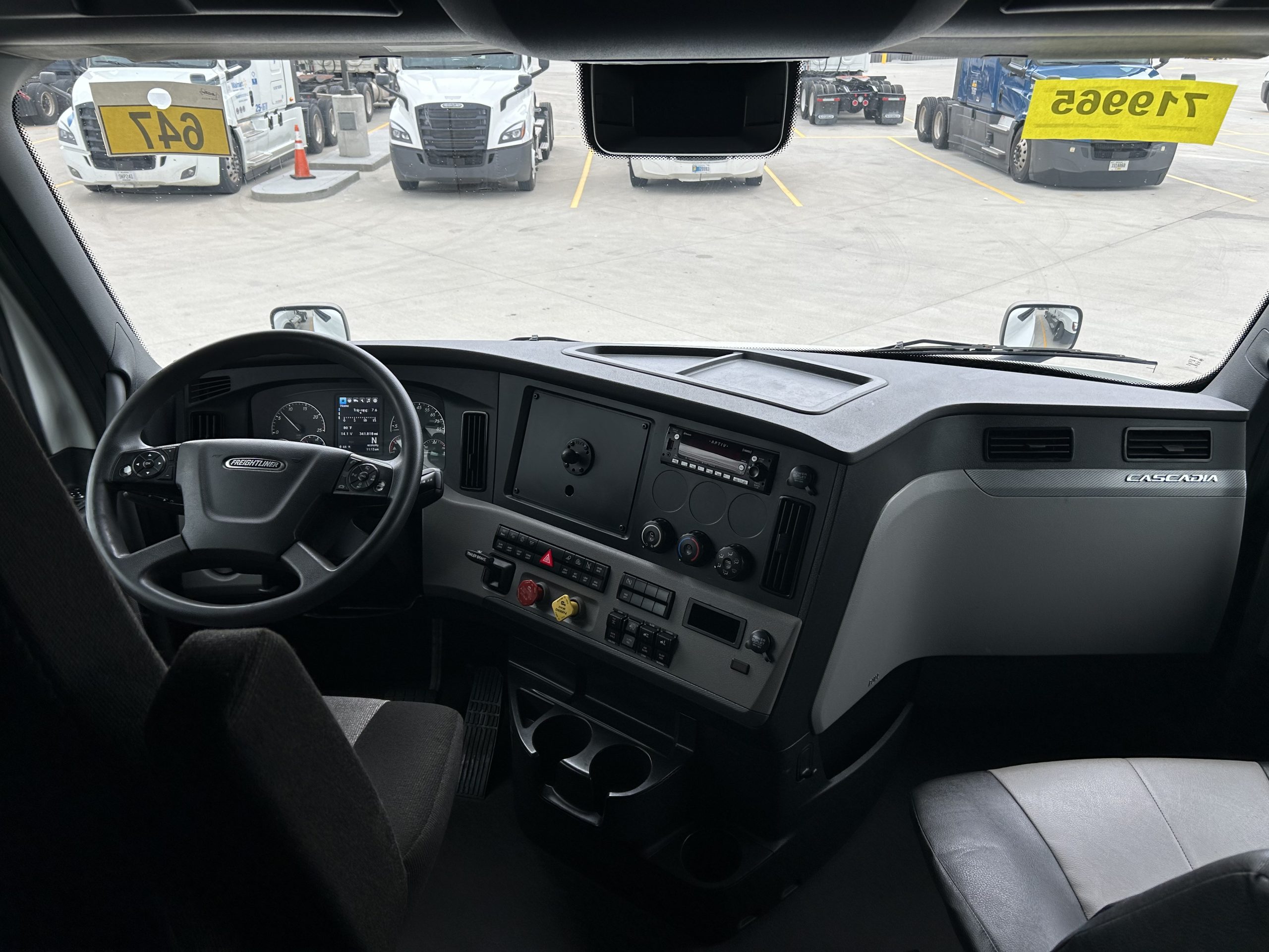 2022 Freightliner PT126 - image 5 of 6