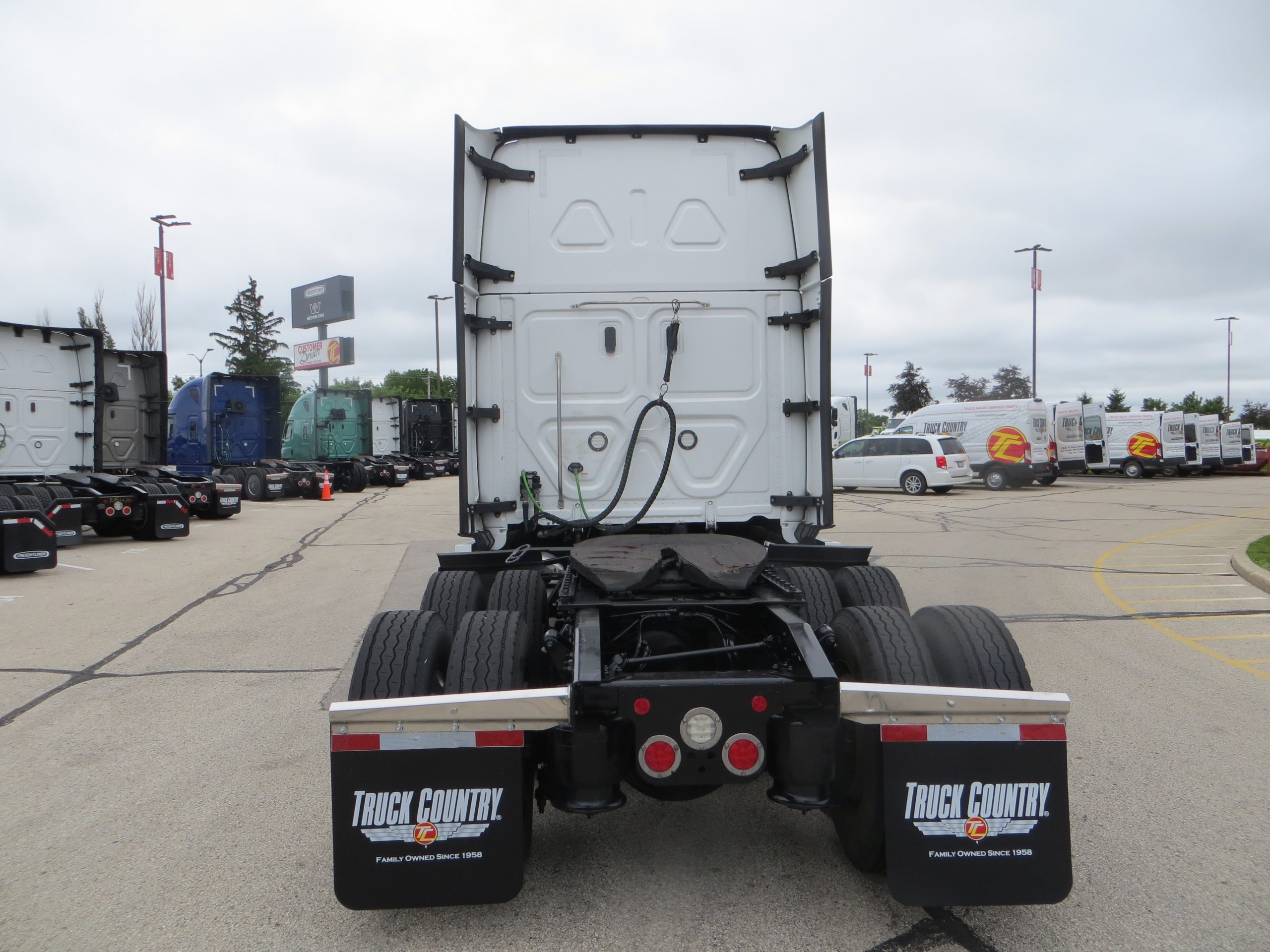 2022 Freightliner PT126SLP - image 4 of 6