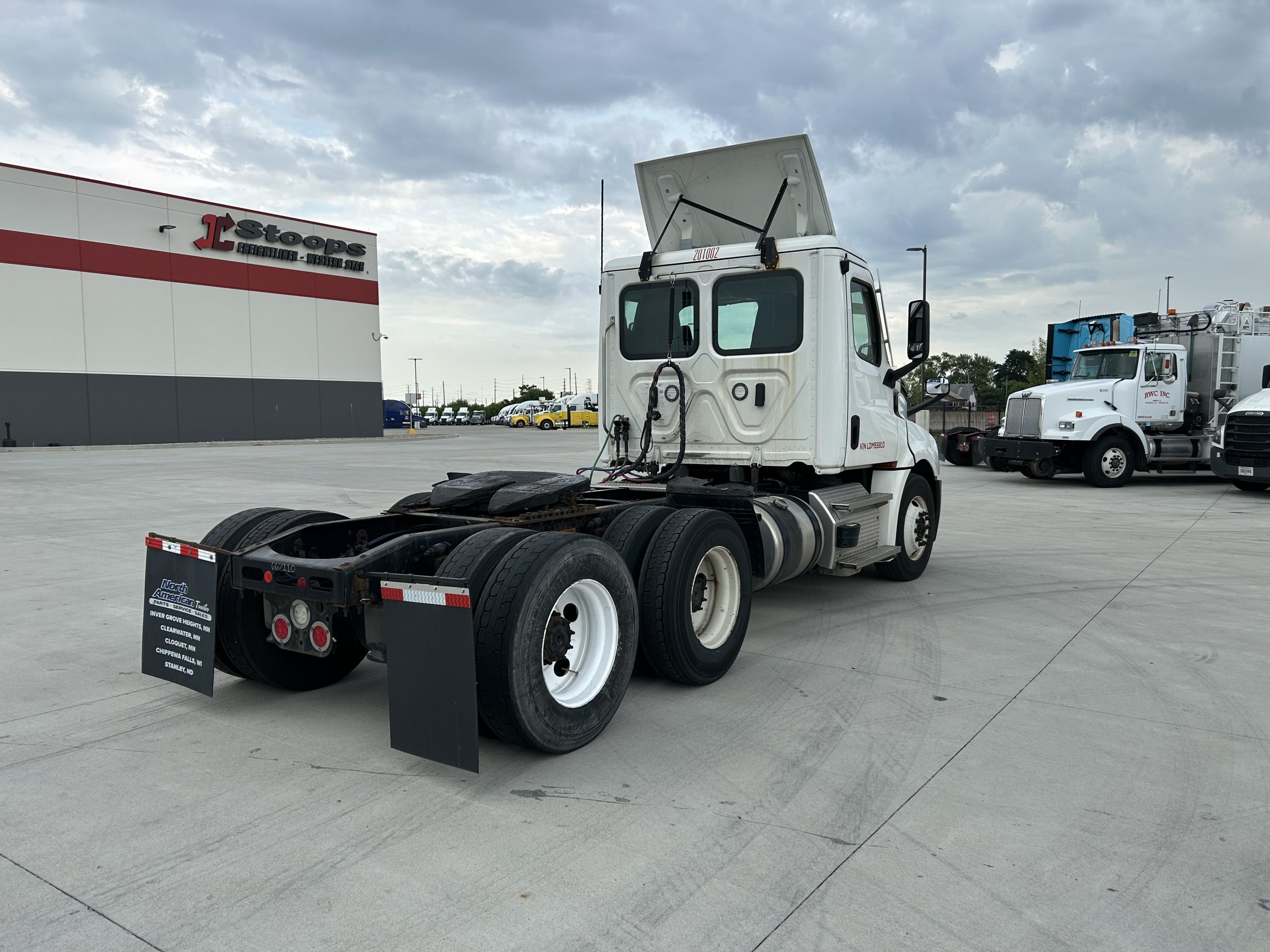 2020 Freightliner PT126DC - image 3 of 3