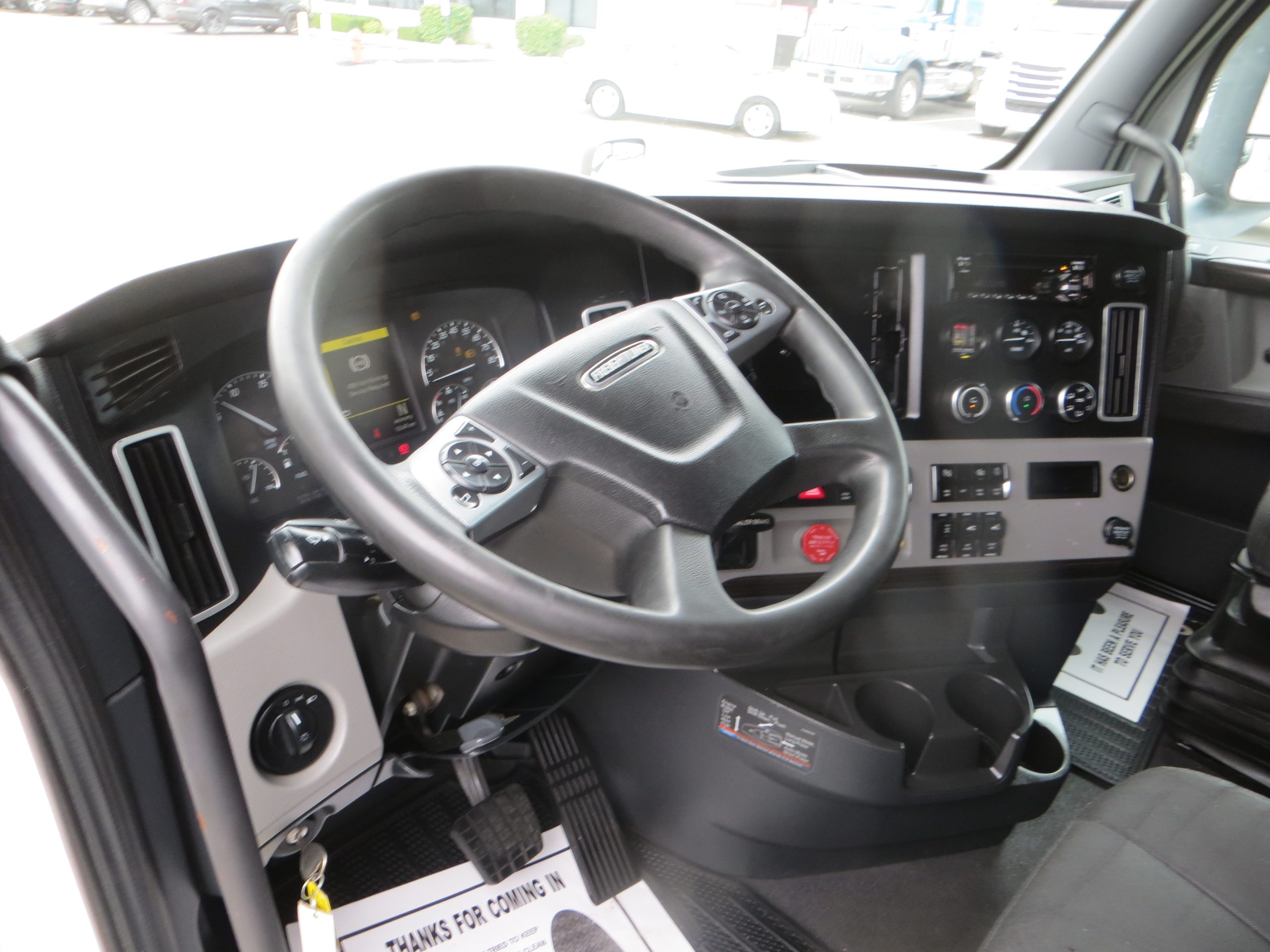 2022 Freightliner PT126SLP - image 6 of 6