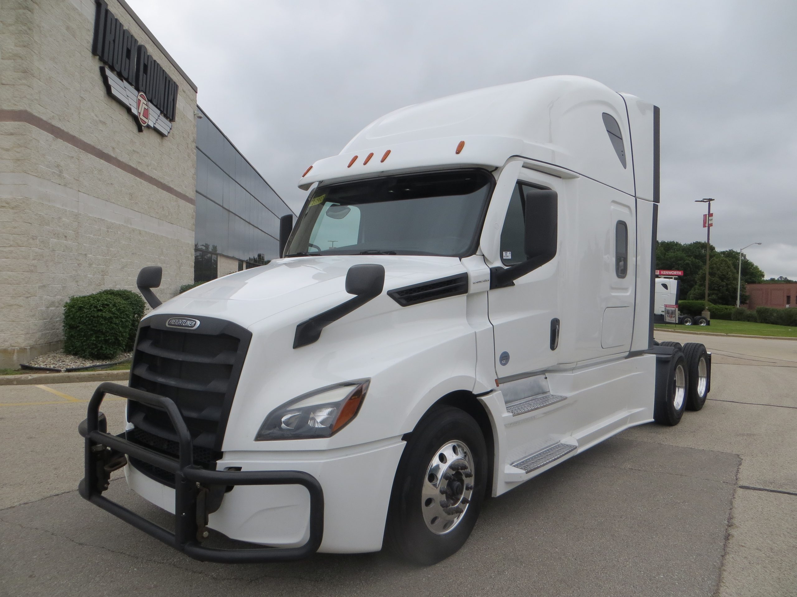 2022 Freightliner PT126SLP - image 1 of 6