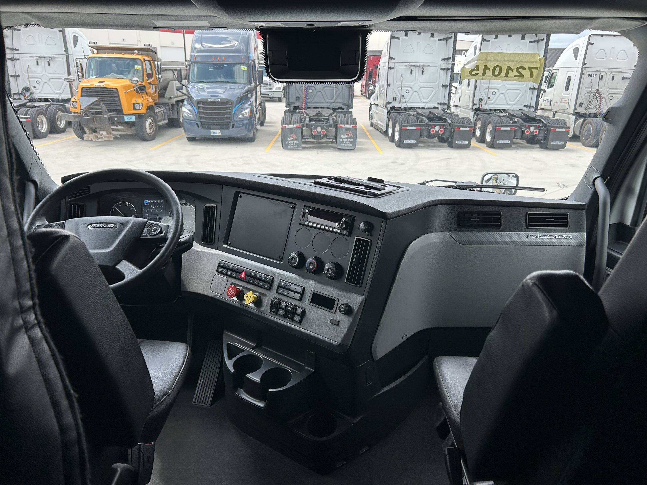 2022 Freightliner PT126 - image 5 of 6