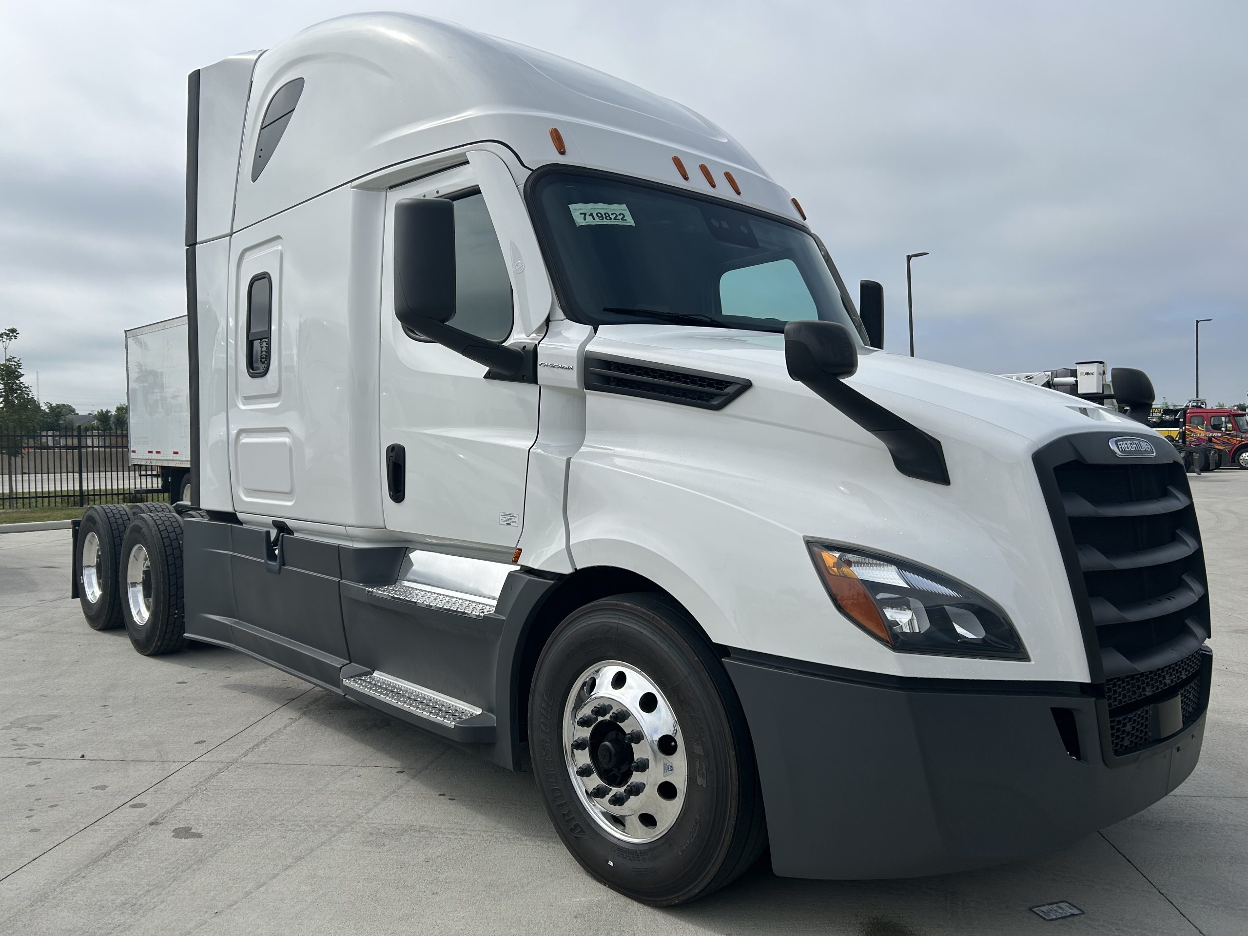 2022 Freightliner PT126 - image 3 of 6