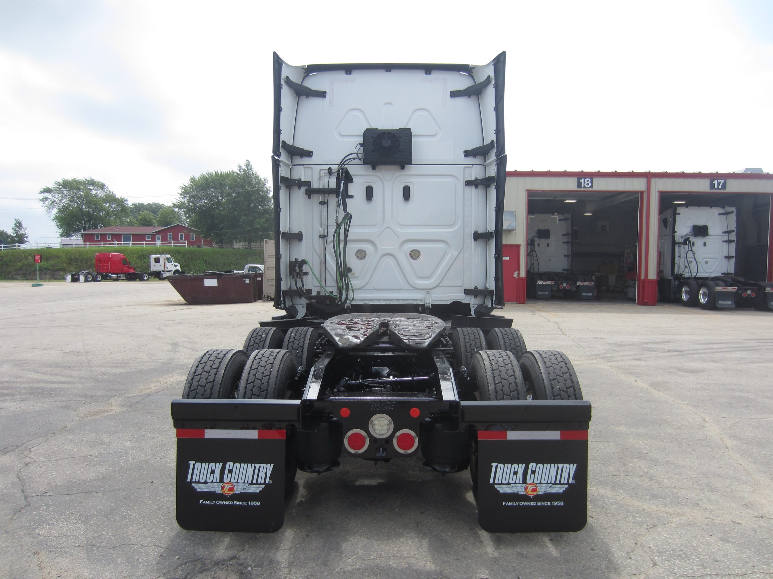 2022 Freightliner PT126 - image 4 of 6
