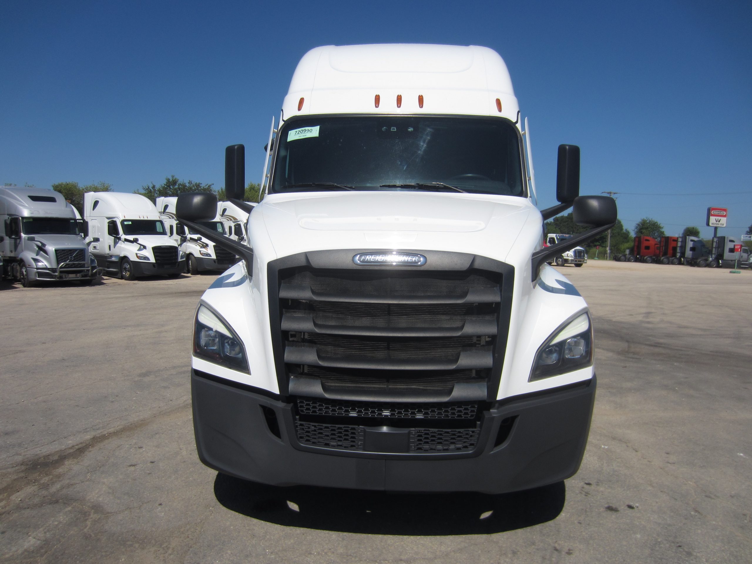 2022 Freightliner PT126 - image 2 of 6
