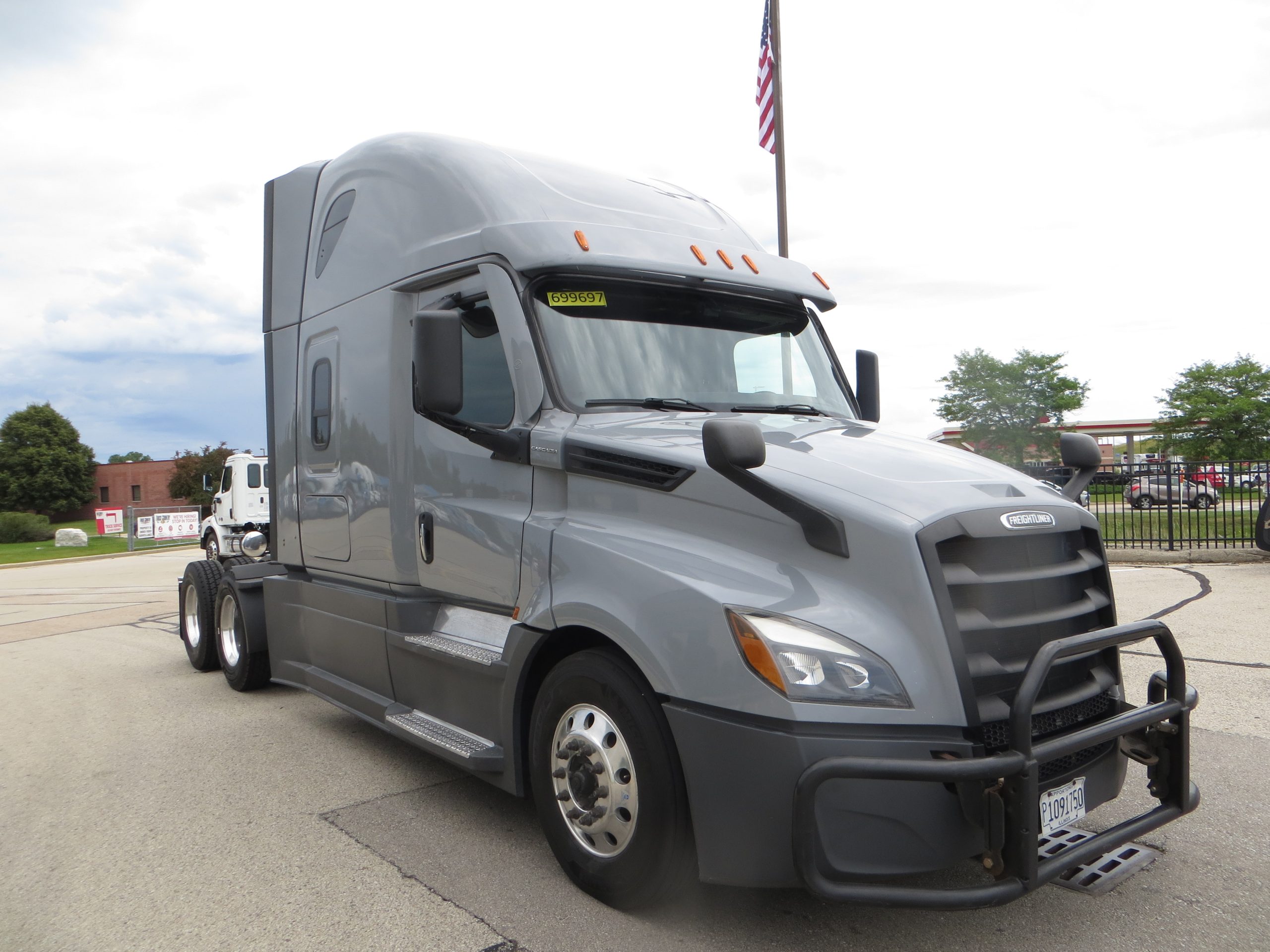 2021 Freightliner - image 3