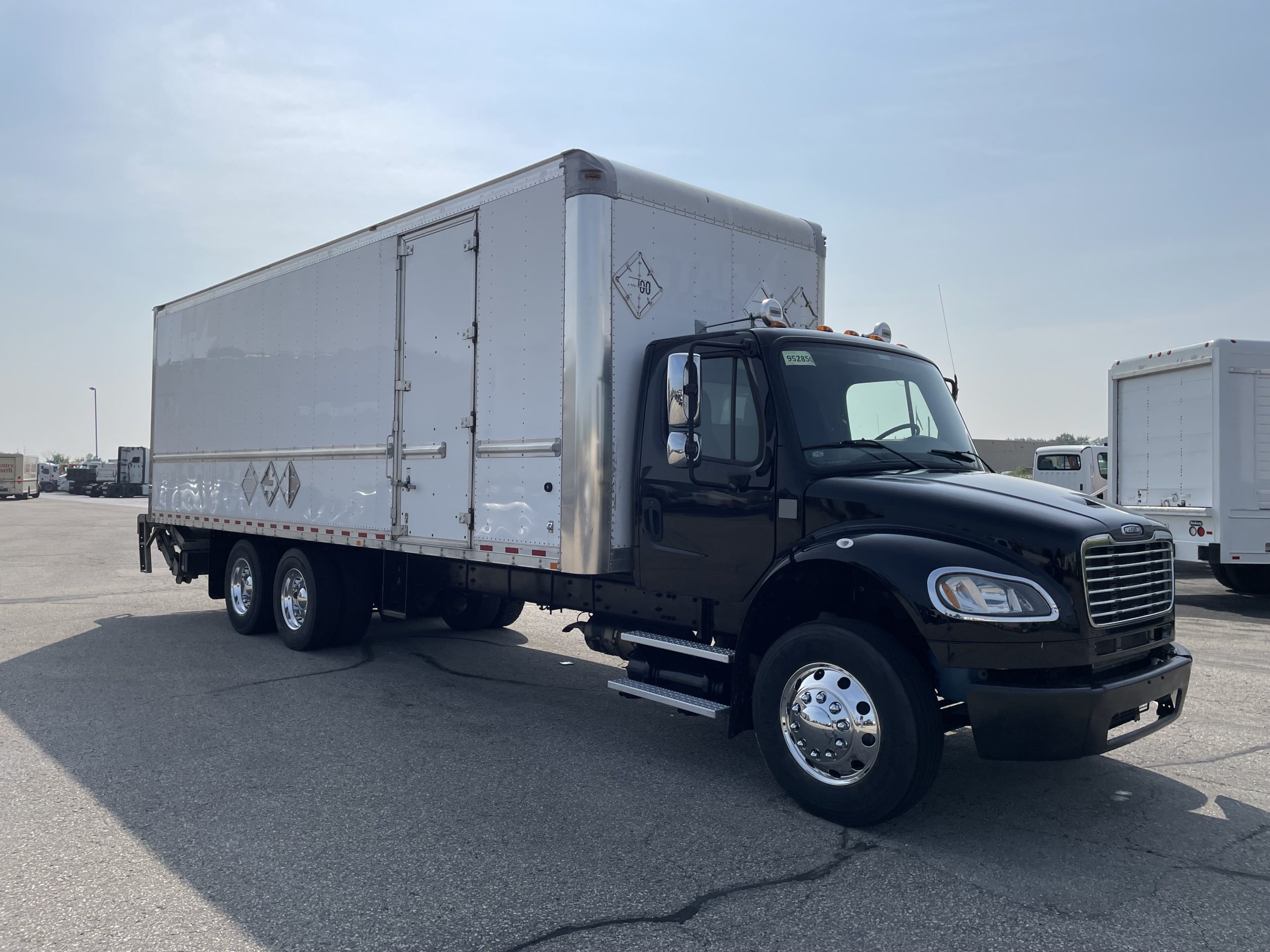 2019 Freightliner M280 - image 3 of 6