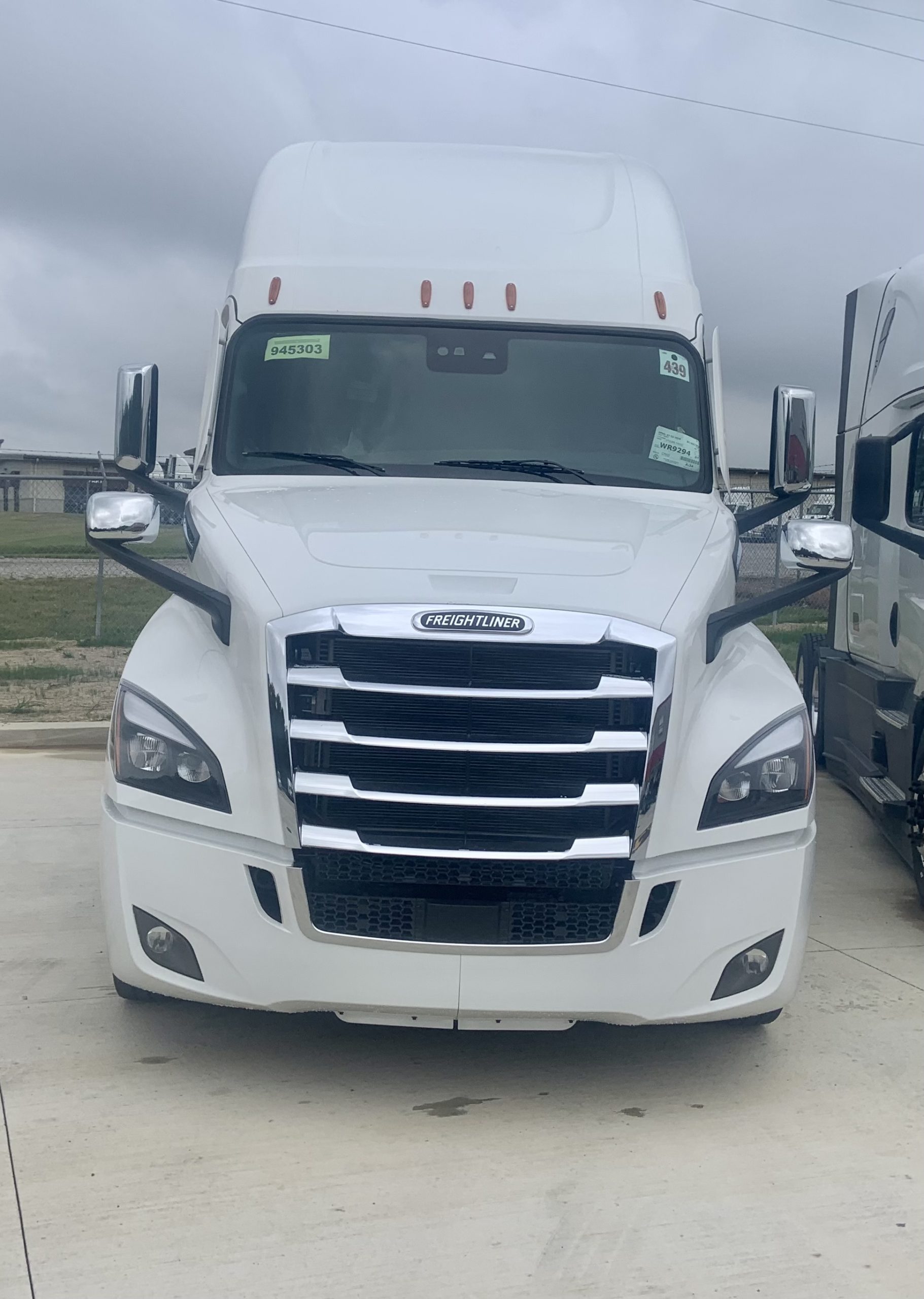 2026 Freightliner PT126SLP - image 2 of 5